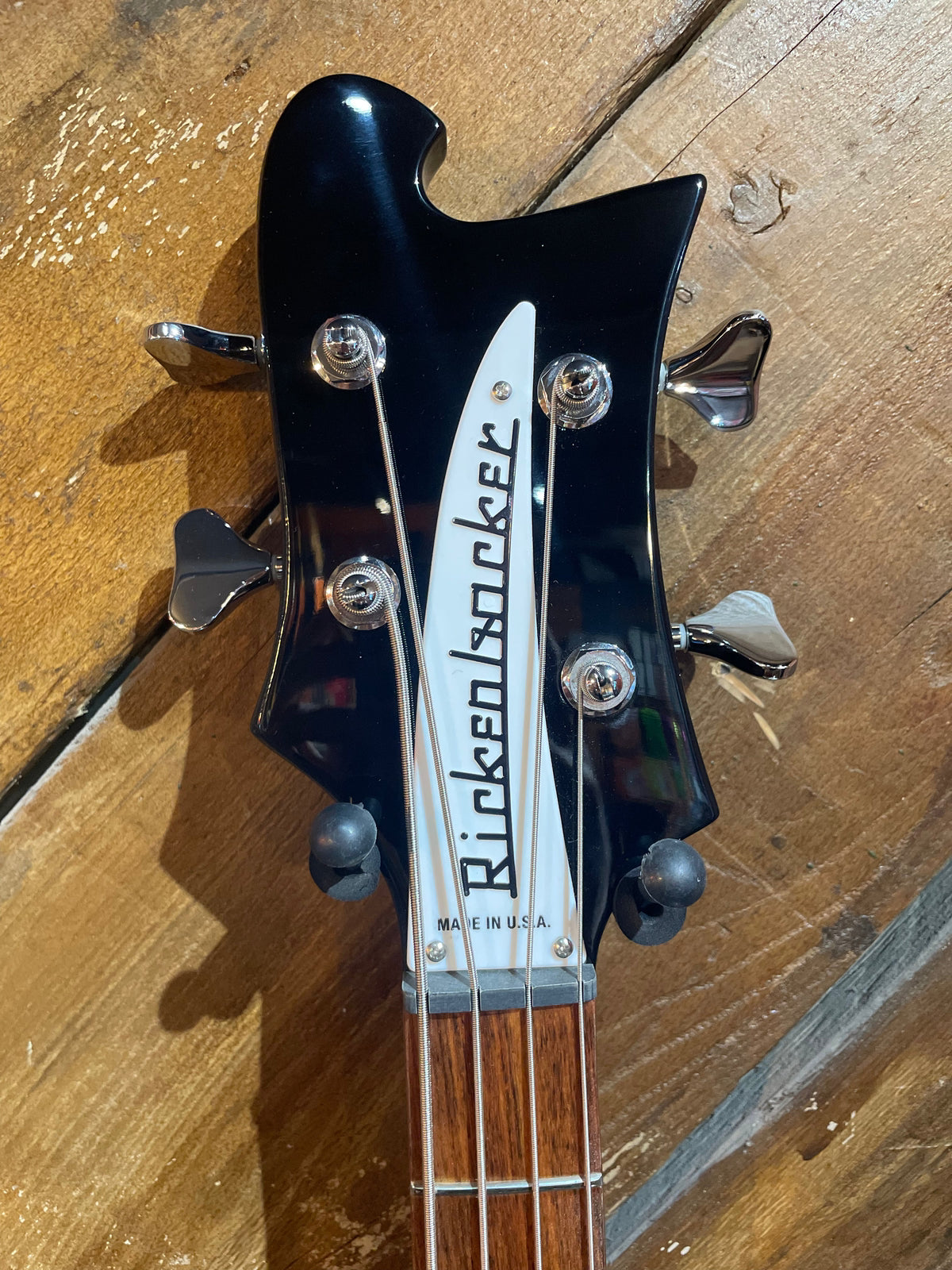 Rickenbacker 4030S Short Scale Bass, Jetglo NEW