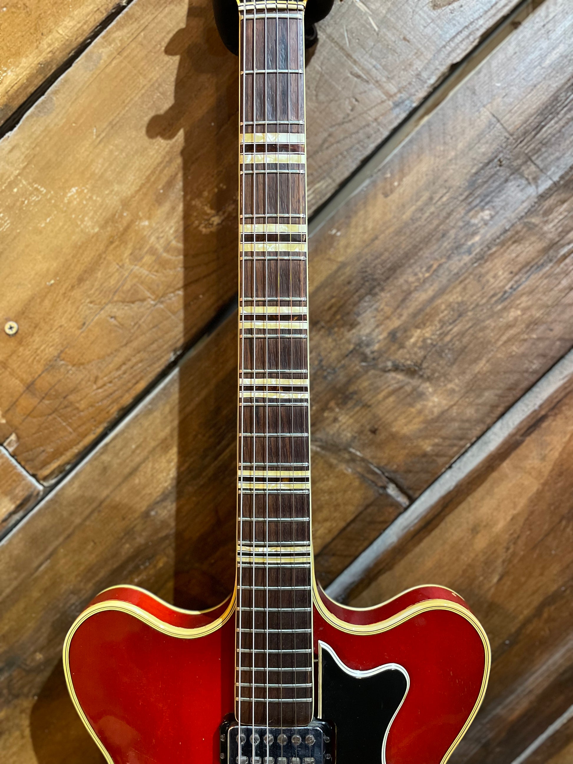 S/H 1960s Hofner Verythin, Cherry Red