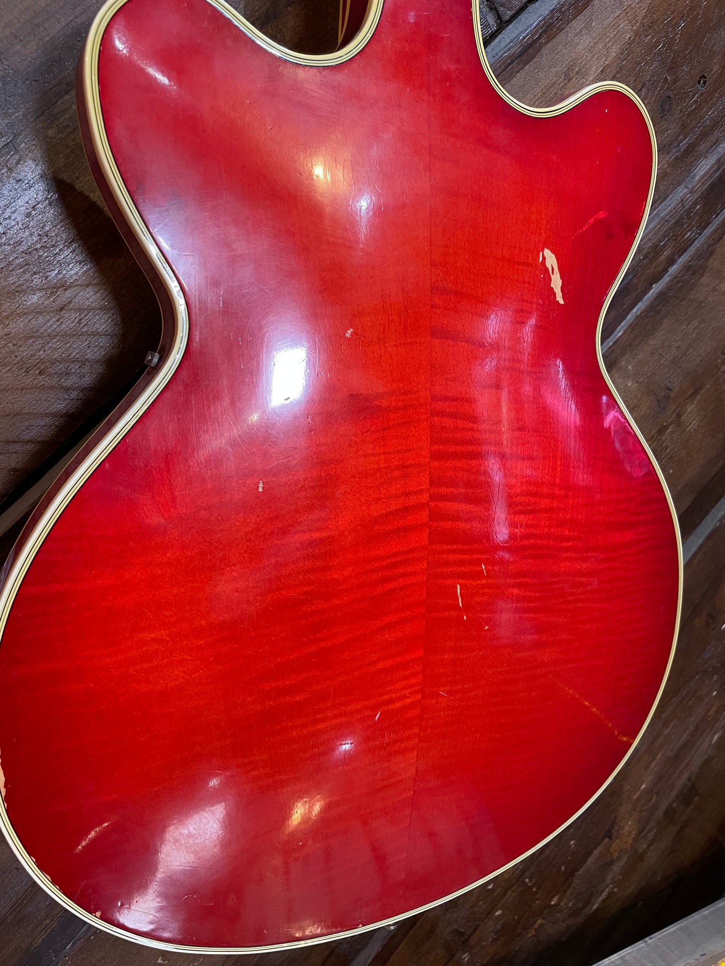 S/H 1960s Hofner Verythin, Cherry Red