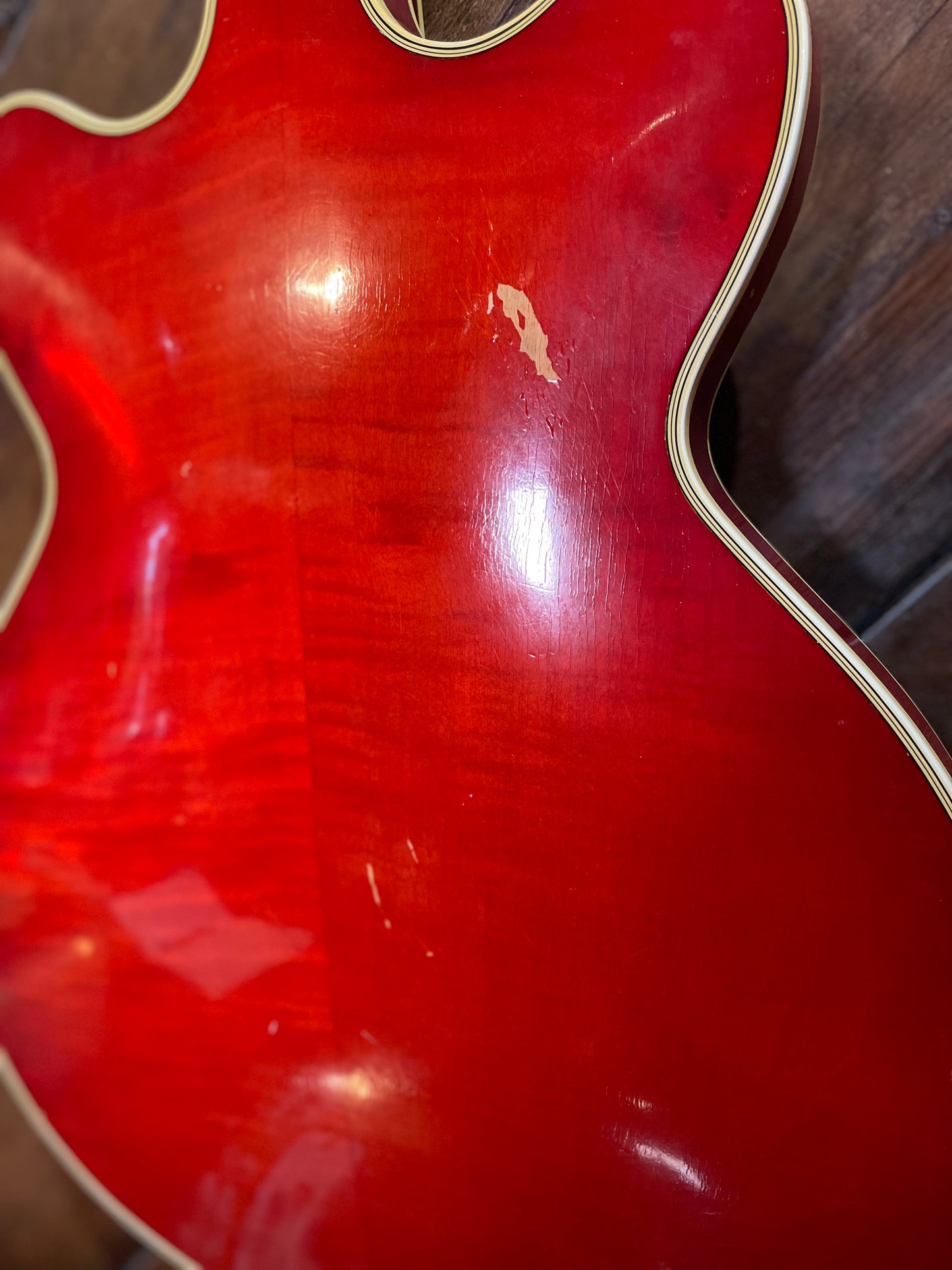S/H 1960s Hofner Verythin, Cherry Red