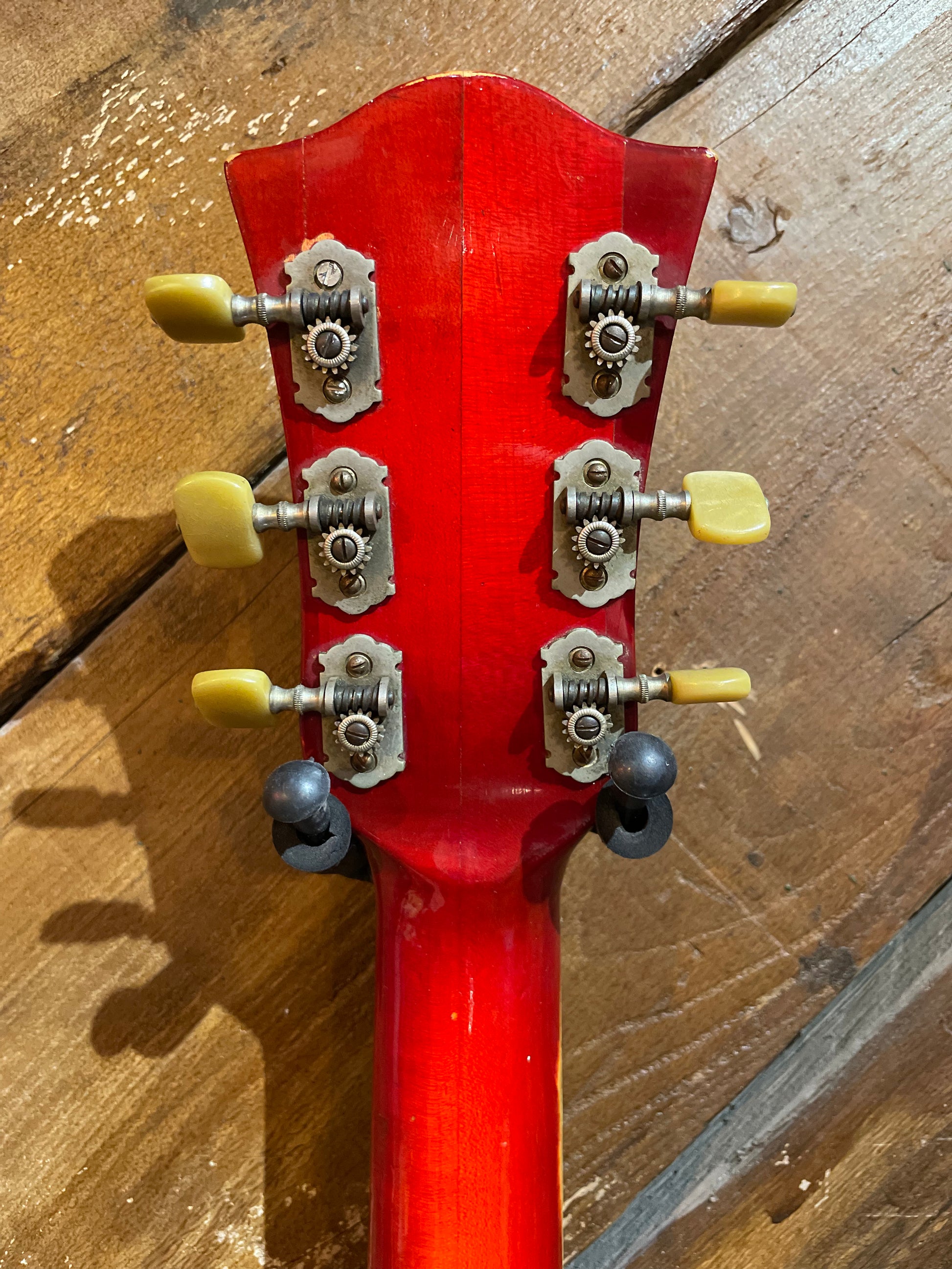 S/H 1960s Hofner Verythin, Cherry Red