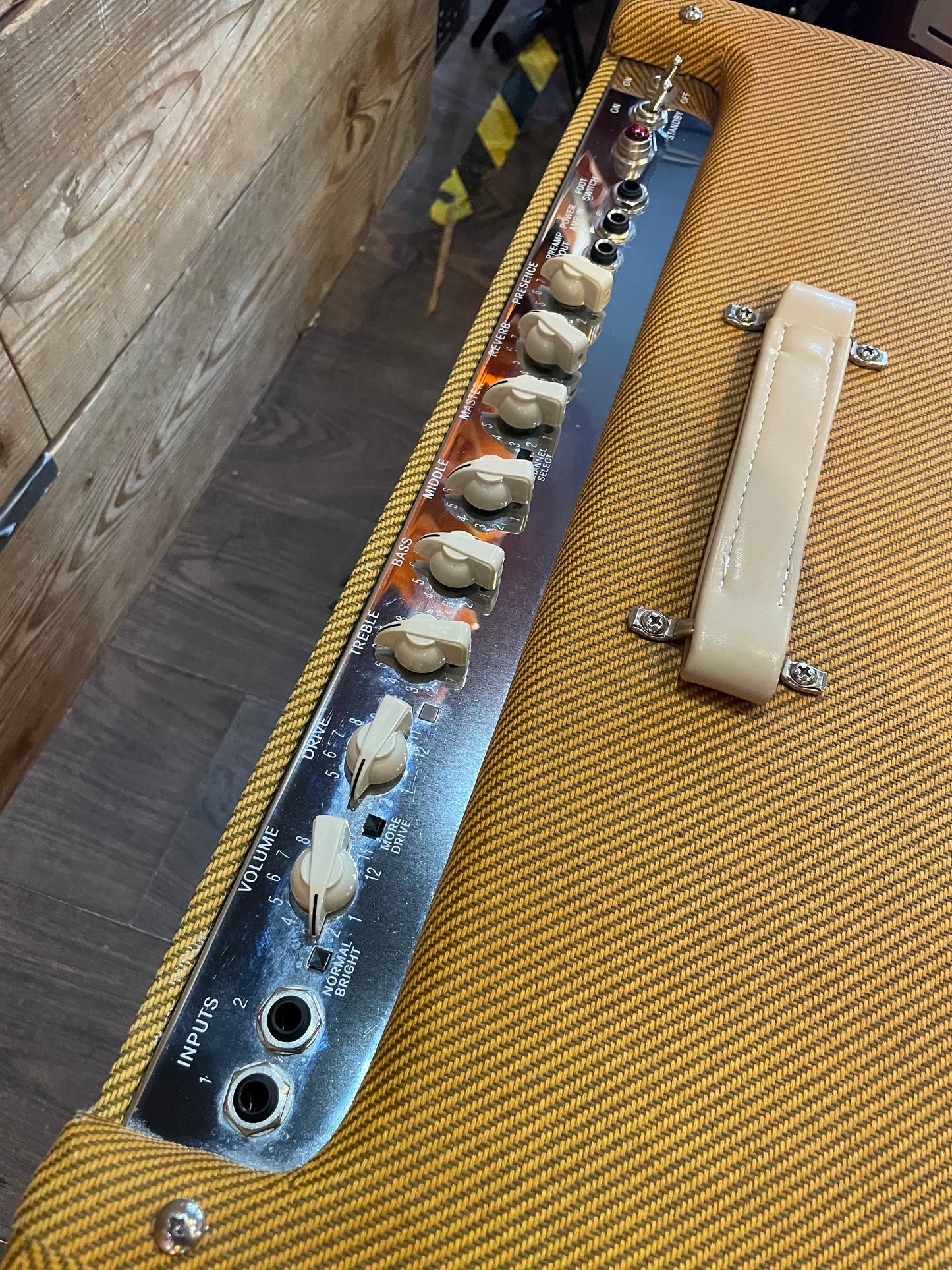 S/H Fender Hot Rod Deluxe III 40 Watt 1x12 Combo, Tweed