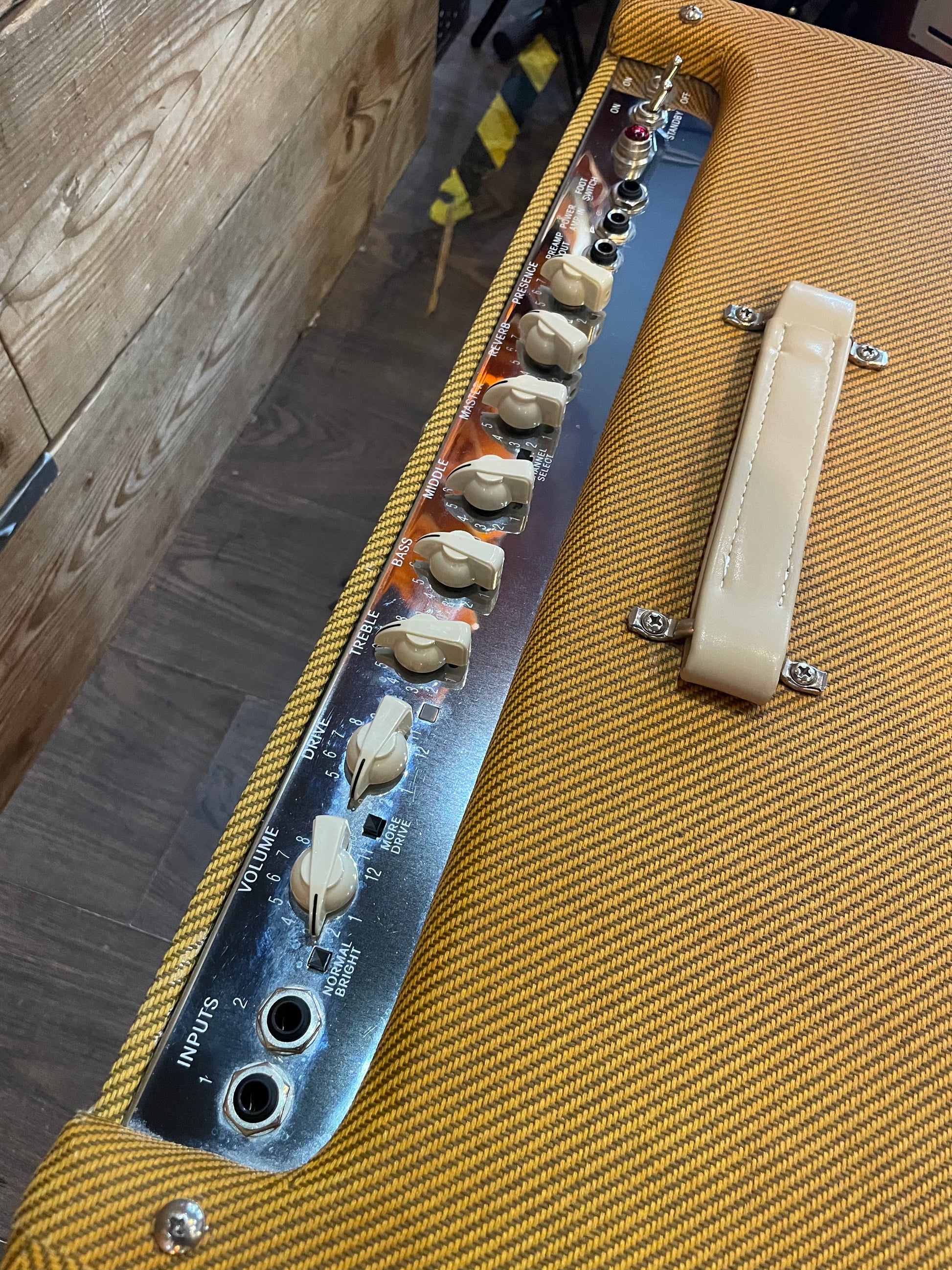 S/H Fender Hot Rod Deluxe III 40 Watt 1x12 Combo, Tweed