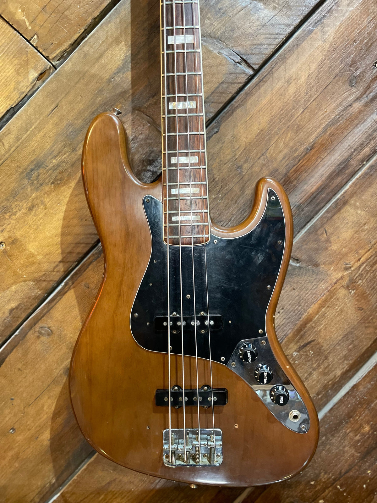 S/H 1977 Fender Jazz Bass, Mocha