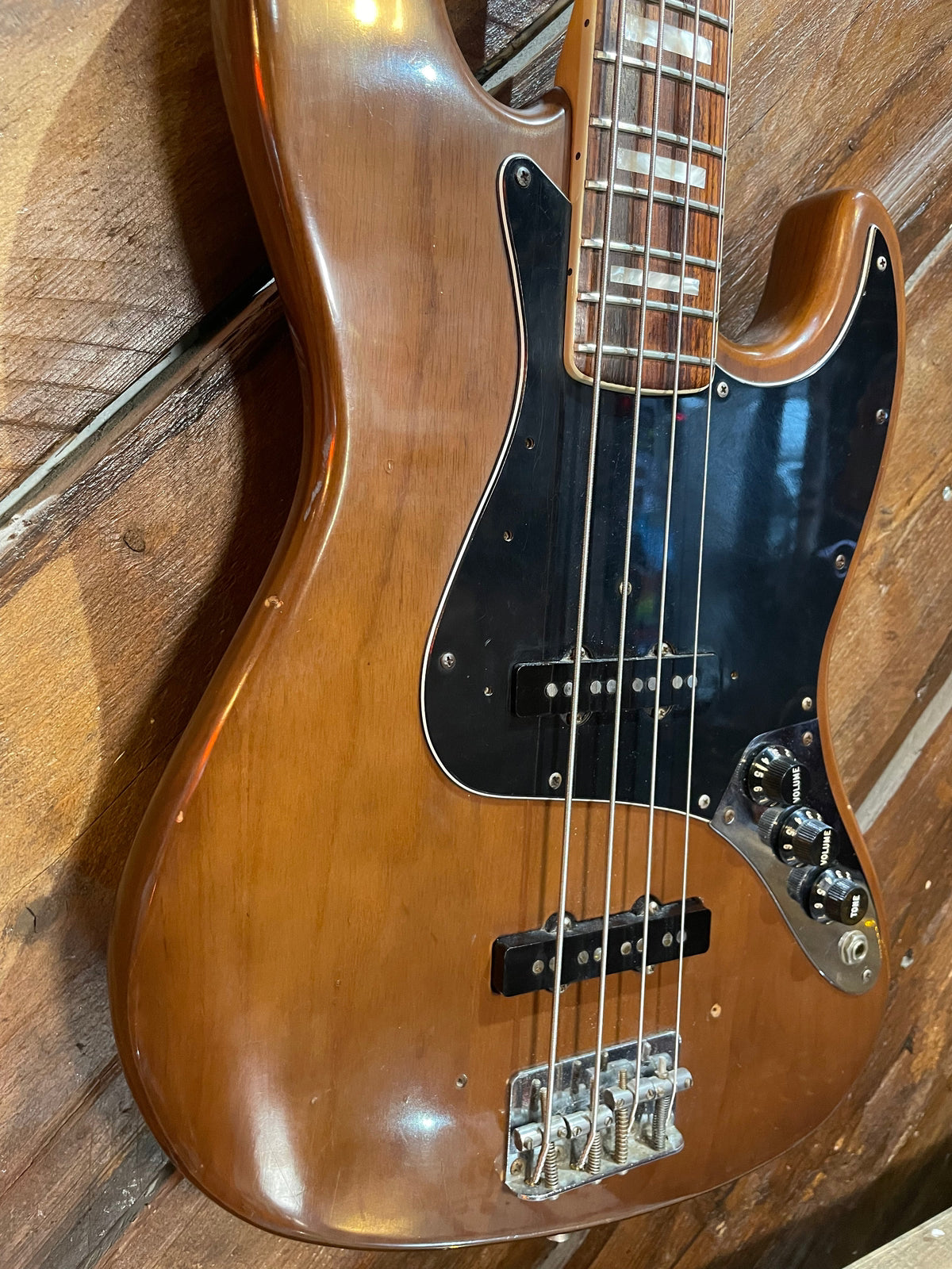 S/H 1977 Fender Jazz Bass, Mocha