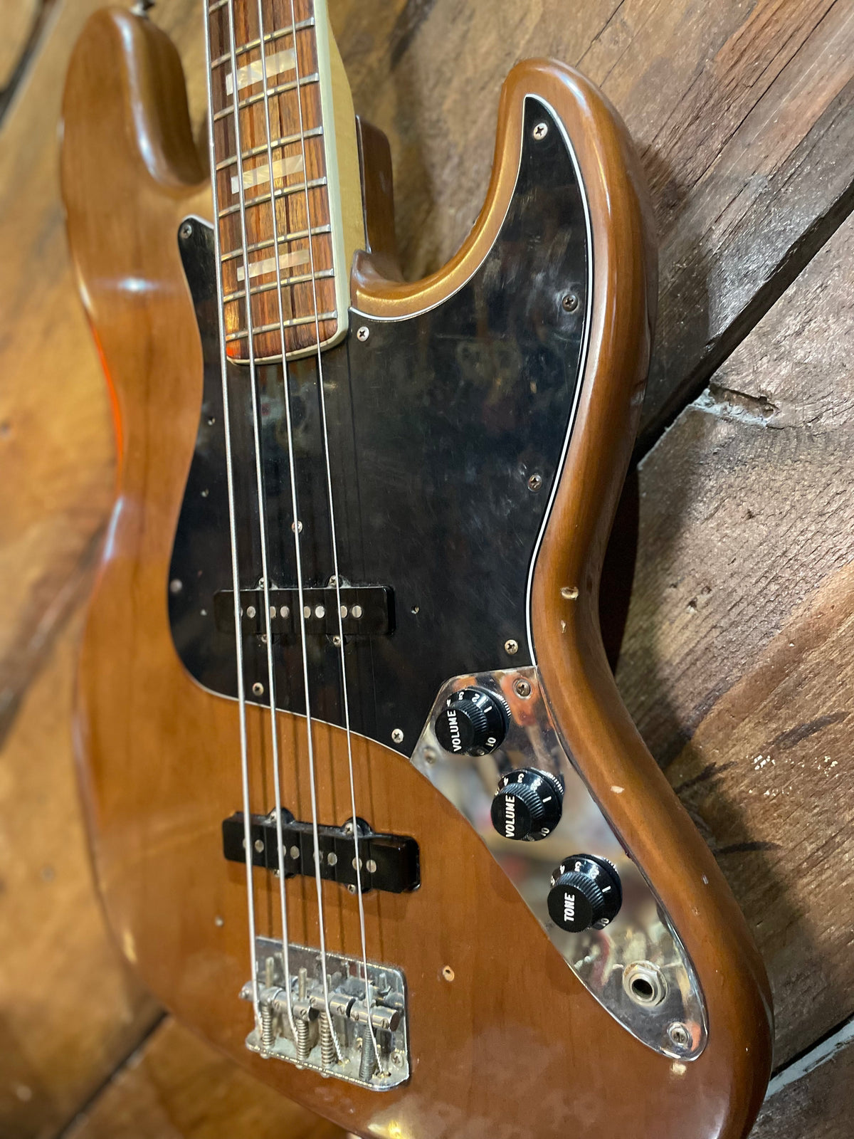 S/H 1977 Fender Jazz Bass, Mocha