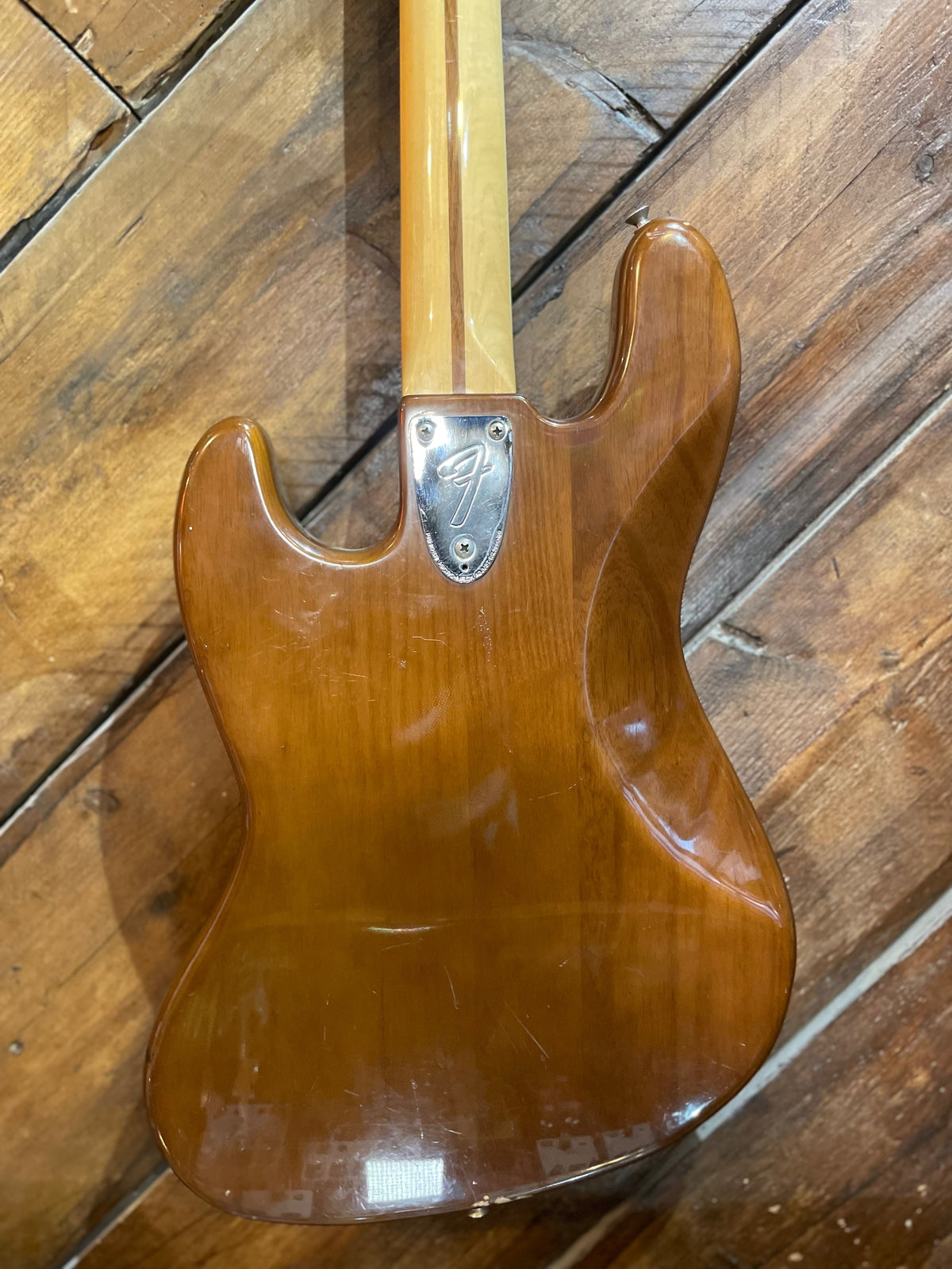 S/H 1977 Fender Jazz Bass, Mocha