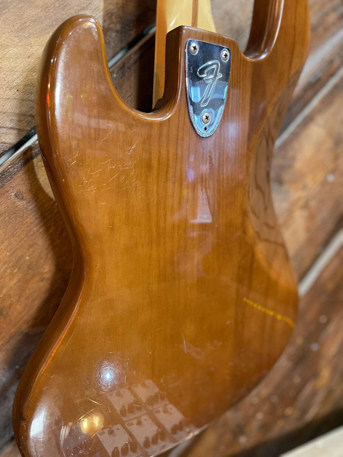 S/H 1977 Fender Jazz Bass, Mocha