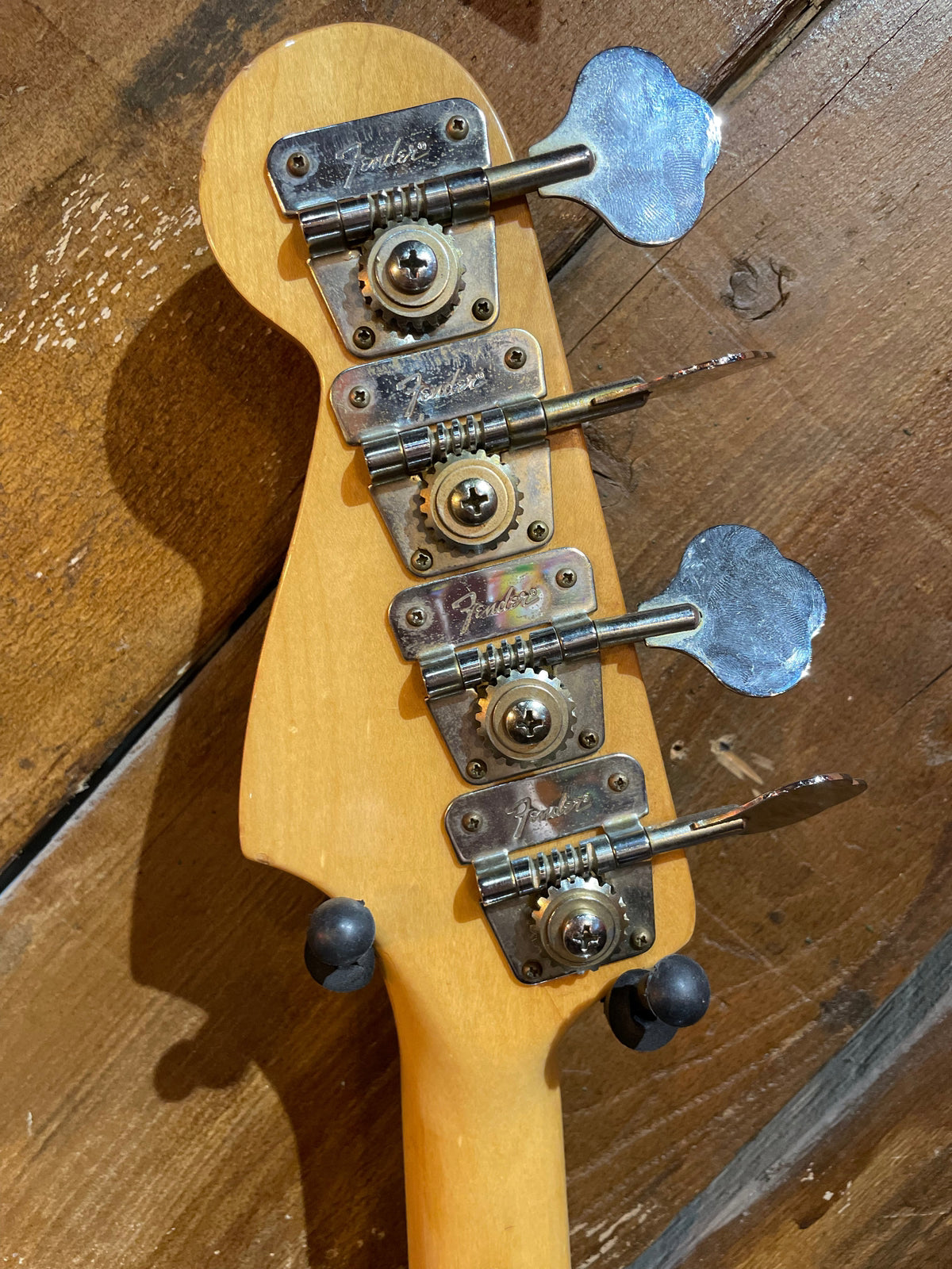 S/H 1977 Fender Jazz Bass, Mocha