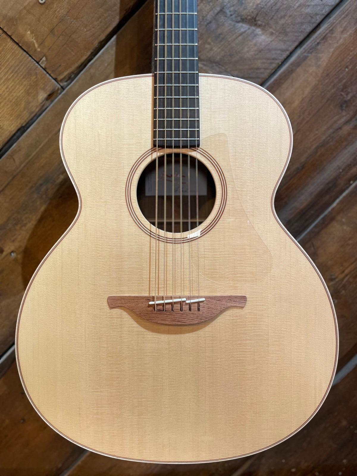 Lowden O-21 Spruce/Walnut Acoustic Guitar