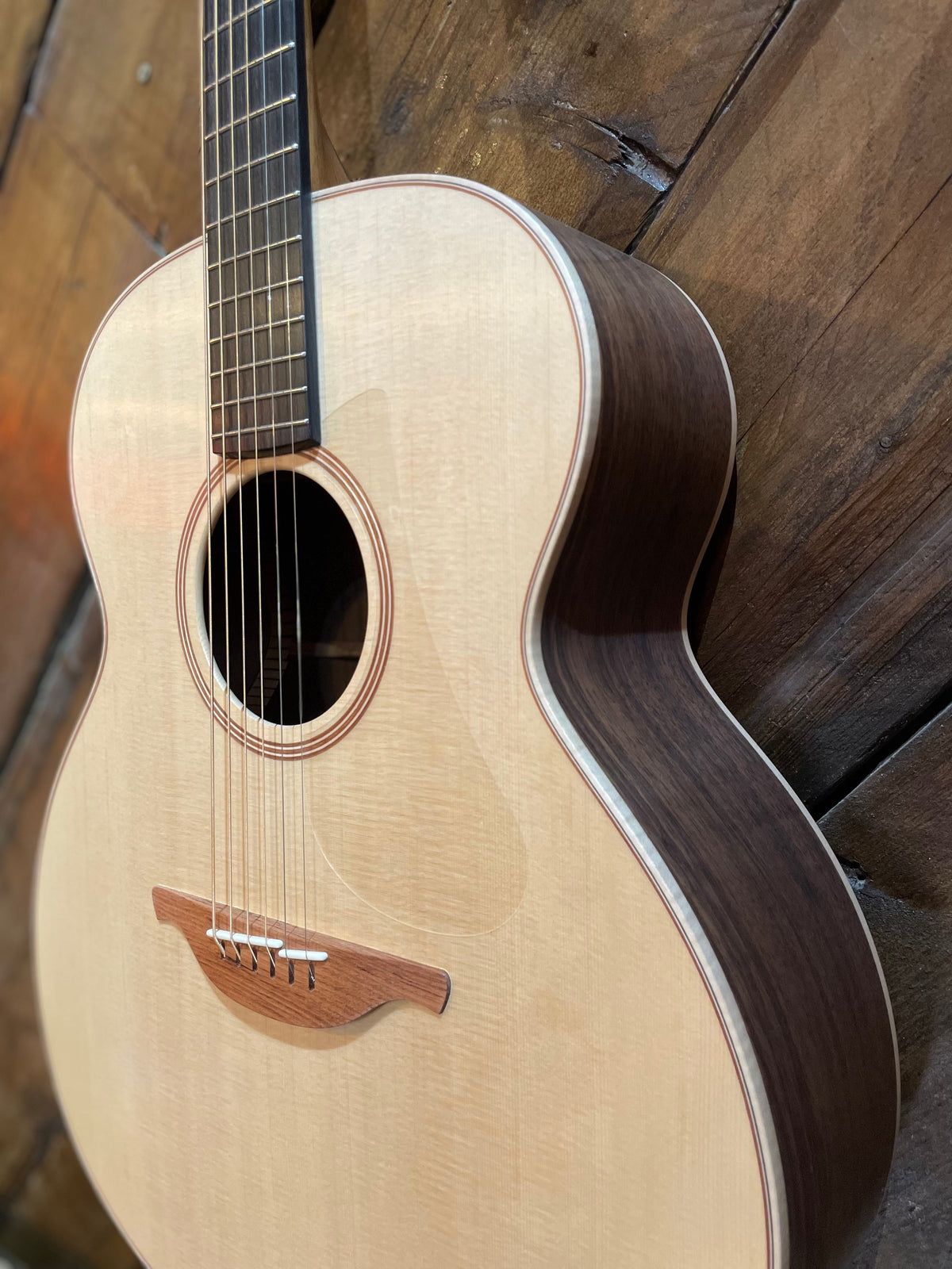 Lowden O-21 Spruce/Walnut Acoustic Guitar