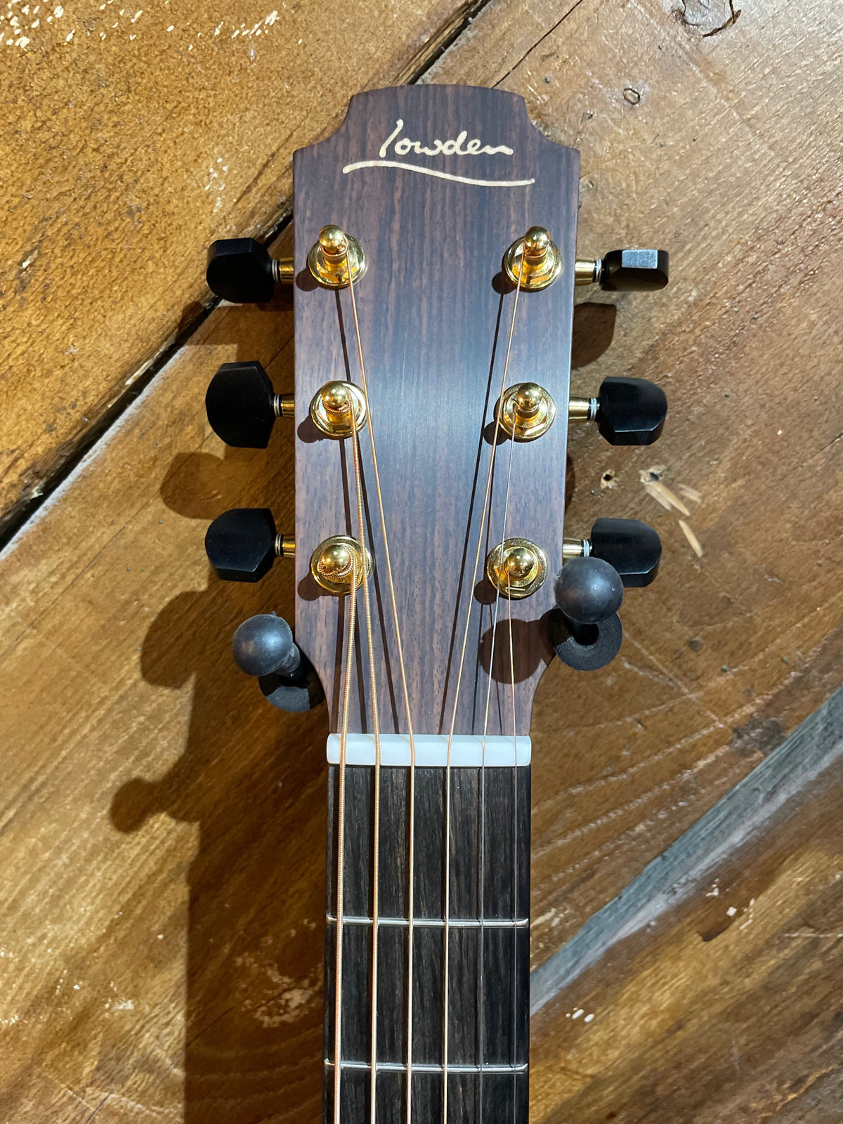 Lowden O-21 Spruce/Walnut Acoustic Guitar