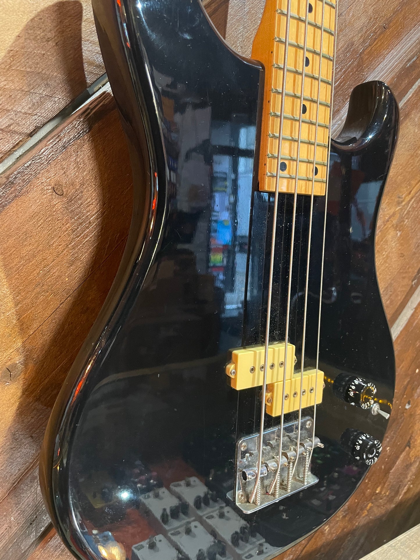 S/H 1980s Vox Japan 3504 Standard Electric Bass, Black