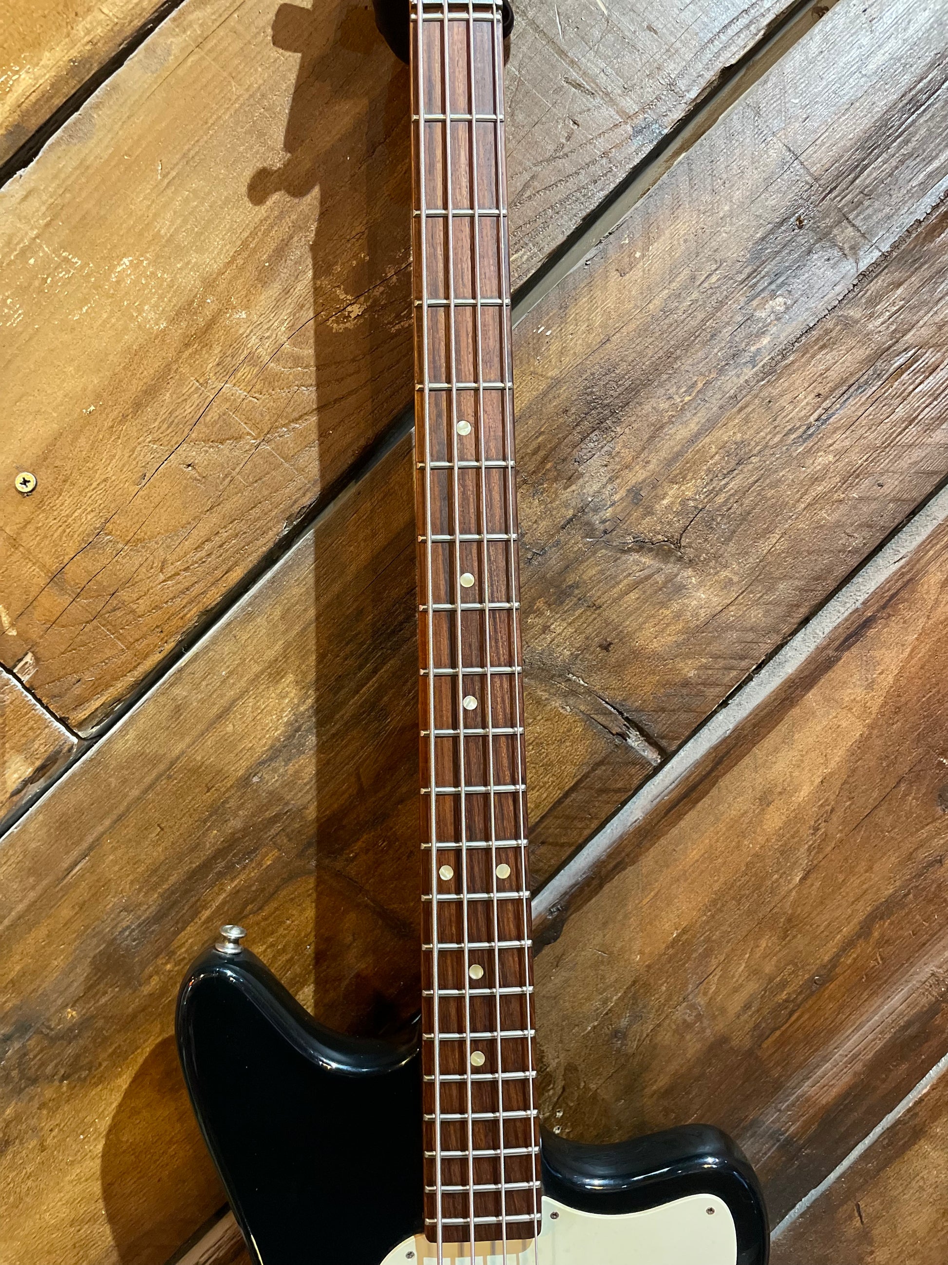 S/H 1972 Framus J-159 Junior 4 Short Scale Bass, Black