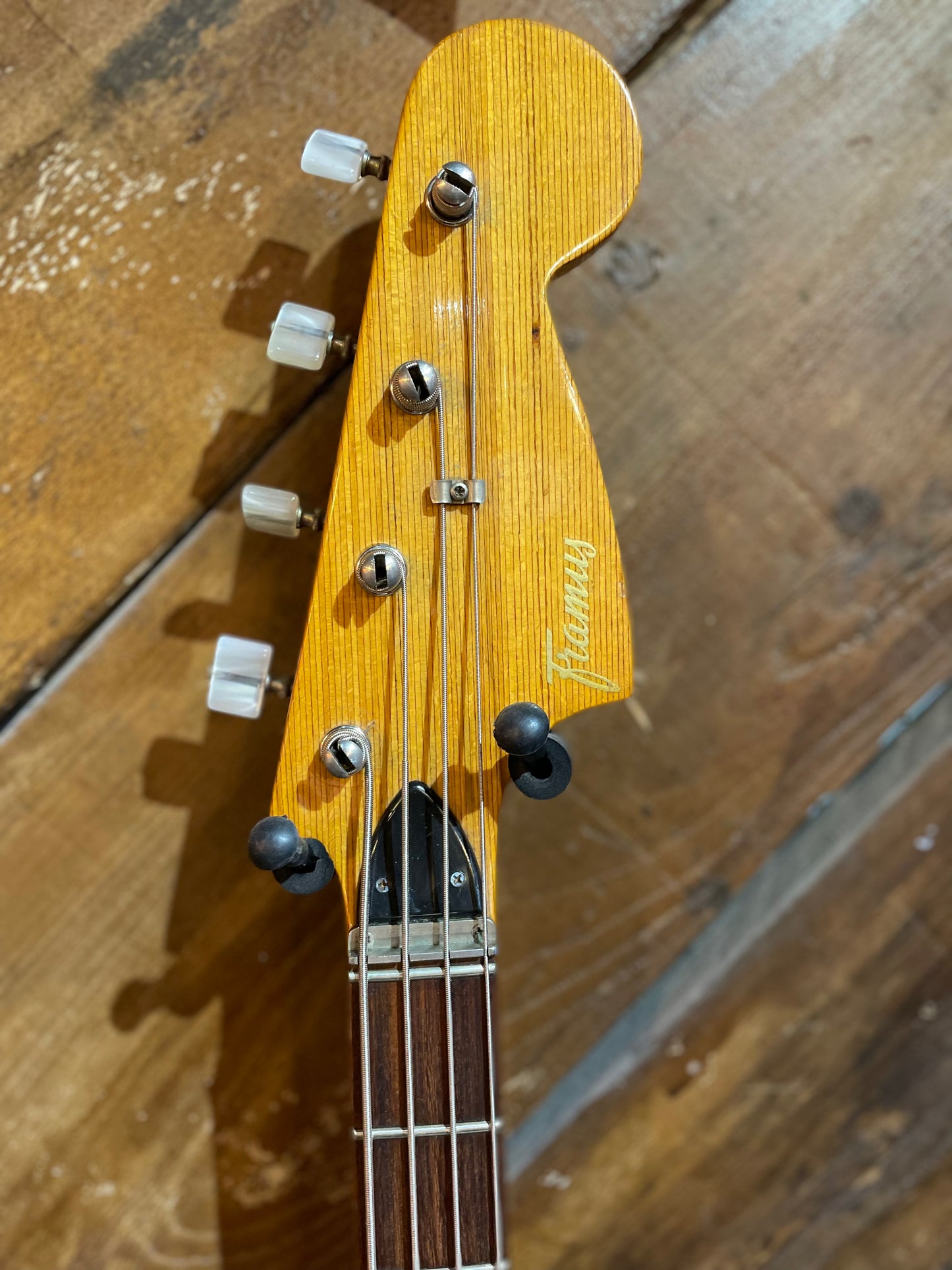 S/H 1972 Framus J-159 Junior 4 Short Scale Bass, Black