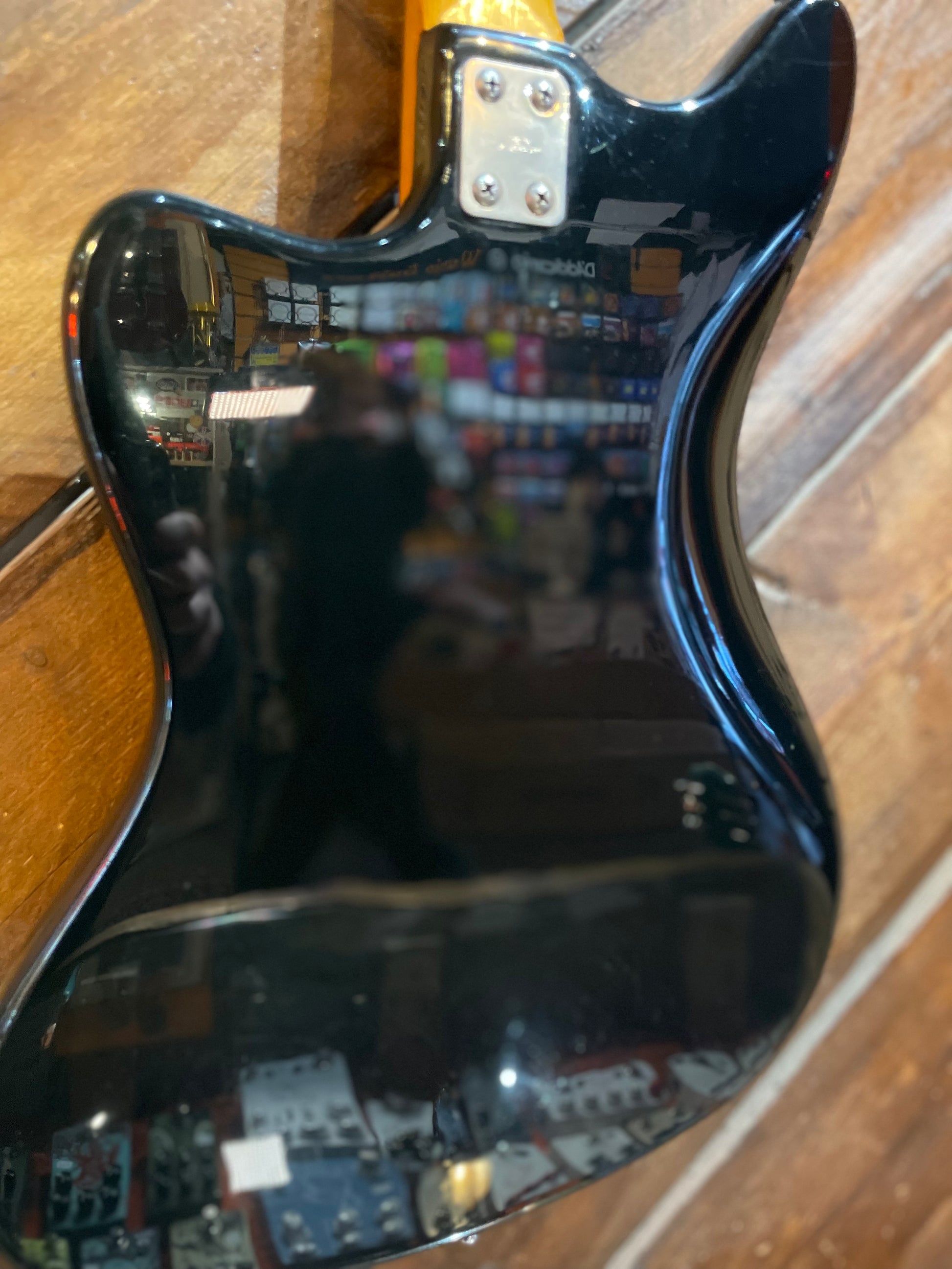 S/H 1972 Framus J-159 Junior 4 Short Scale Bass, Black