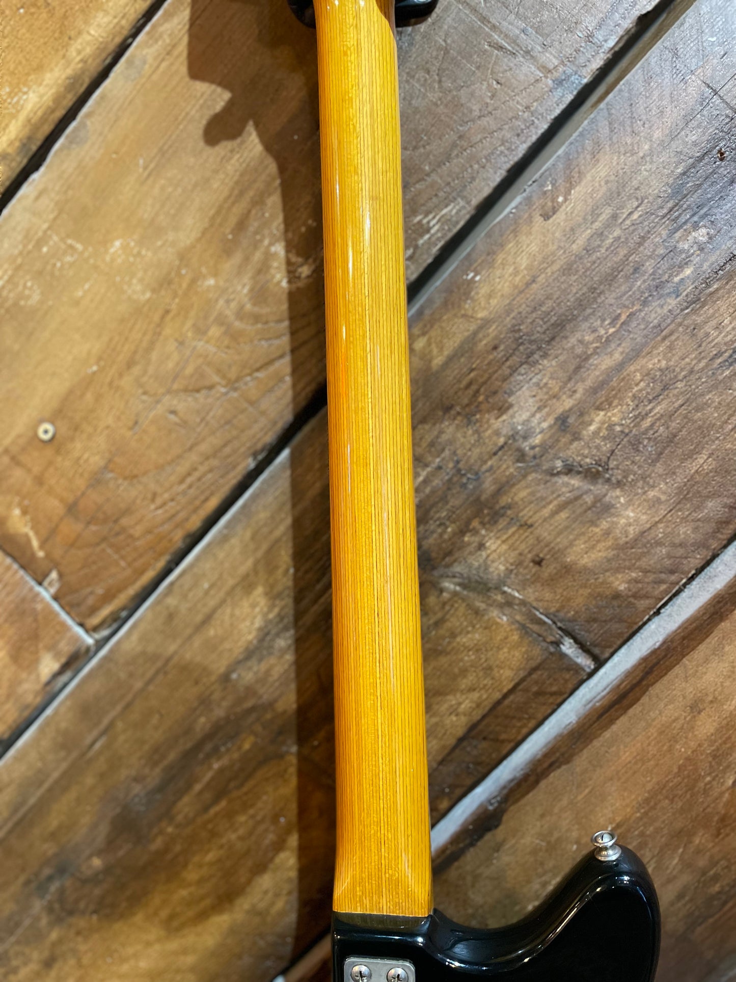 S/H 1972 Framus J-159 Junior 4 Short Scale Bass, Black