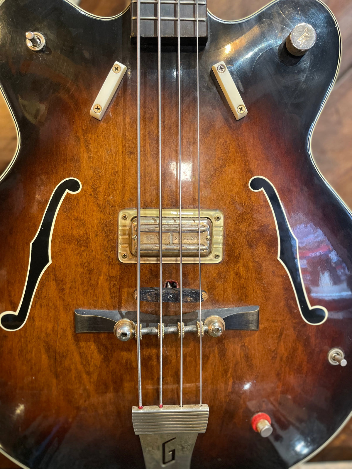 S/H 1963 Gretsch 6070 Country Gent Bass, Tobacco Burst