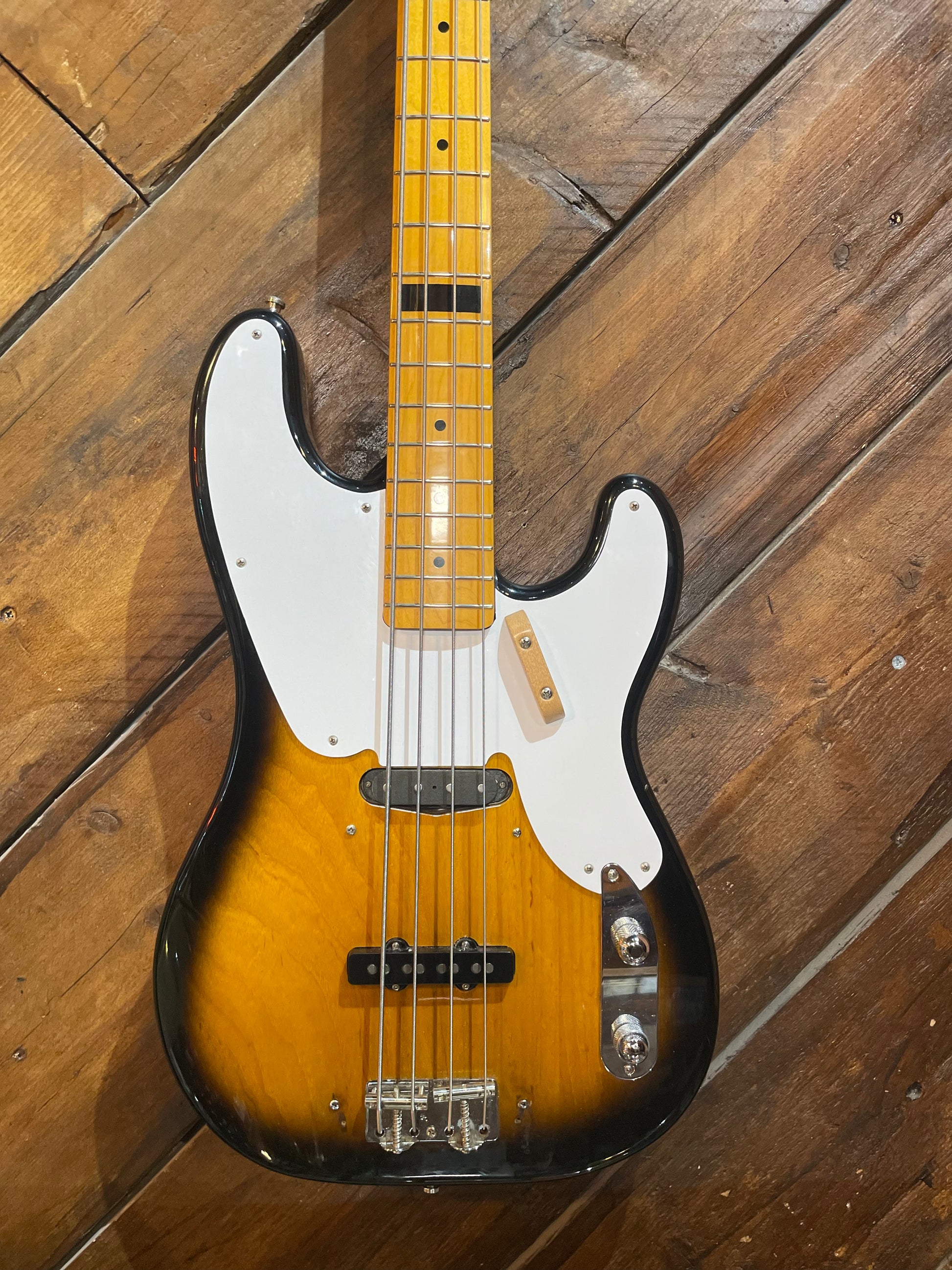 S/H 2004/2005 Fender CIJ Sting Signature Precision Bass, Sunburst