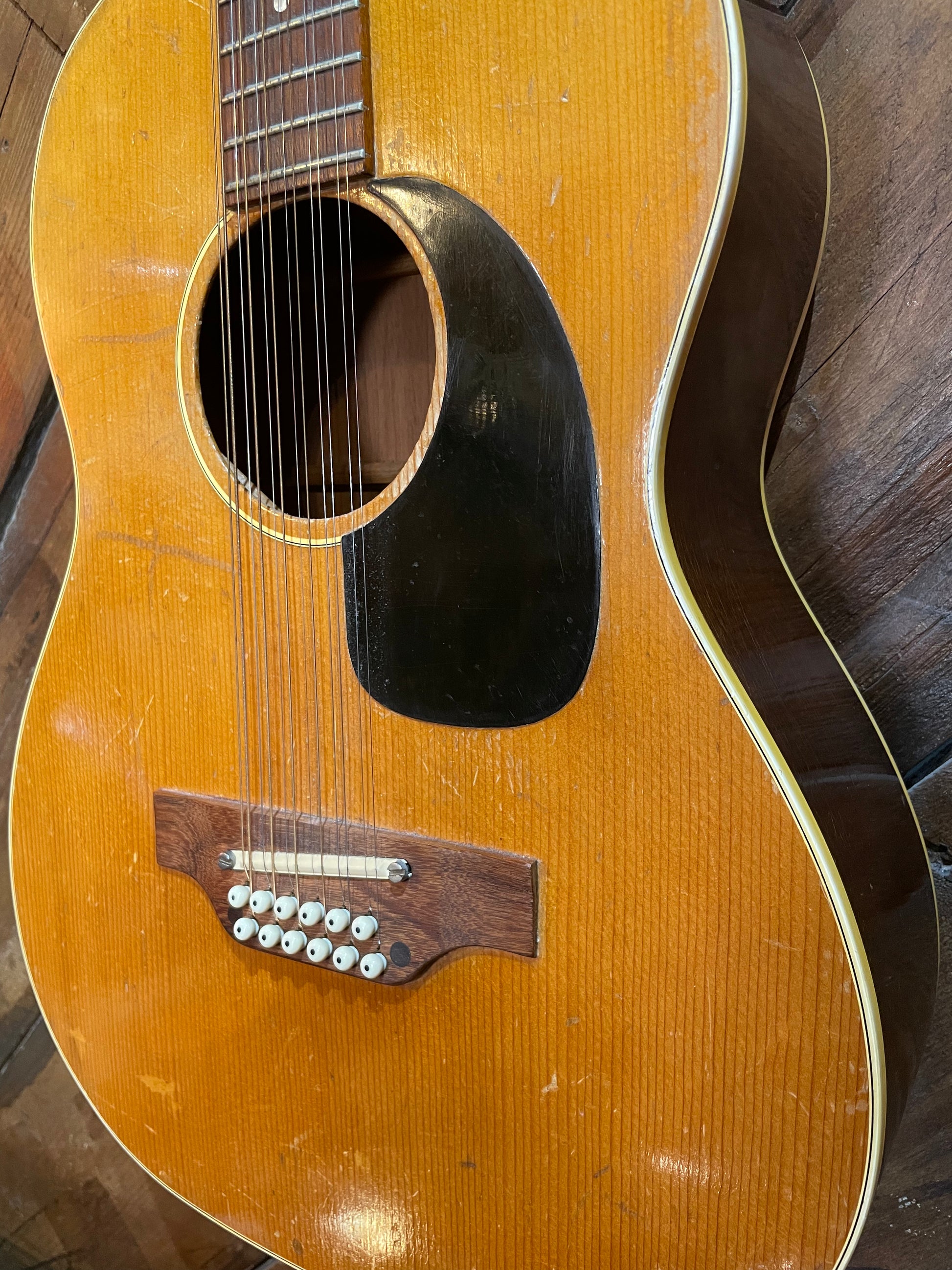 S/H 1968 Gibson B-25 12-String Acoustic Guitar