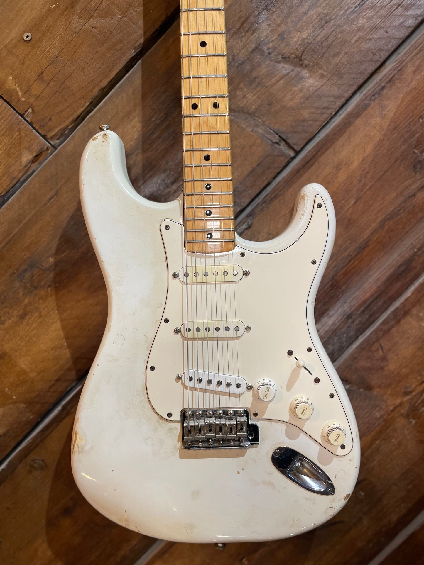 S/H 1976 Fender Stratocaster, Olympic White