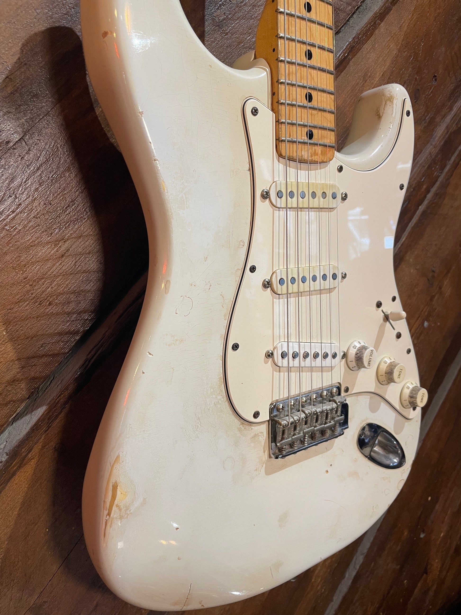 S/H 1976 Fender Stratocaster, Olympic White