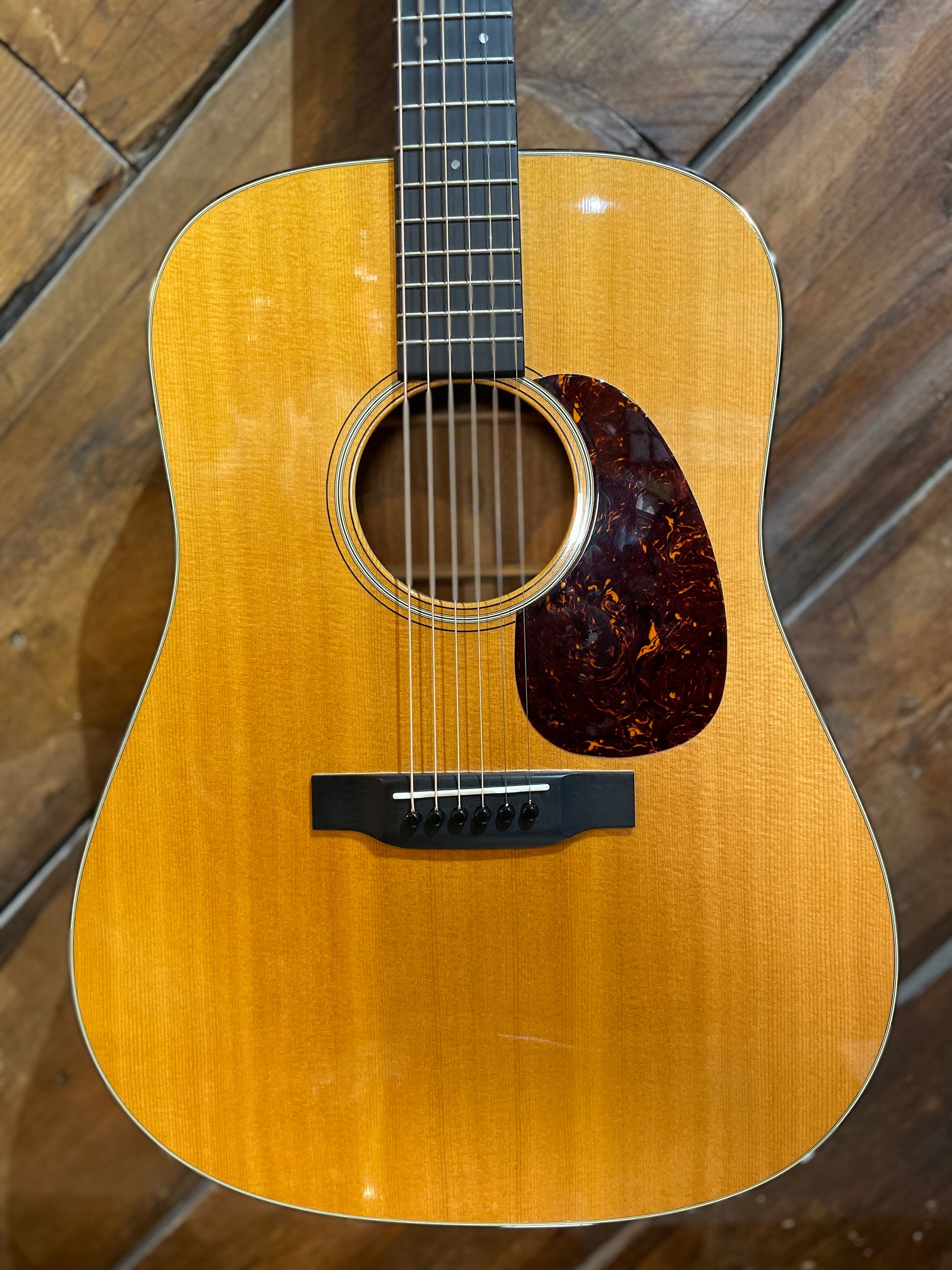 S/H 2019 Martin D-18 Acoustic Guitar, Natural