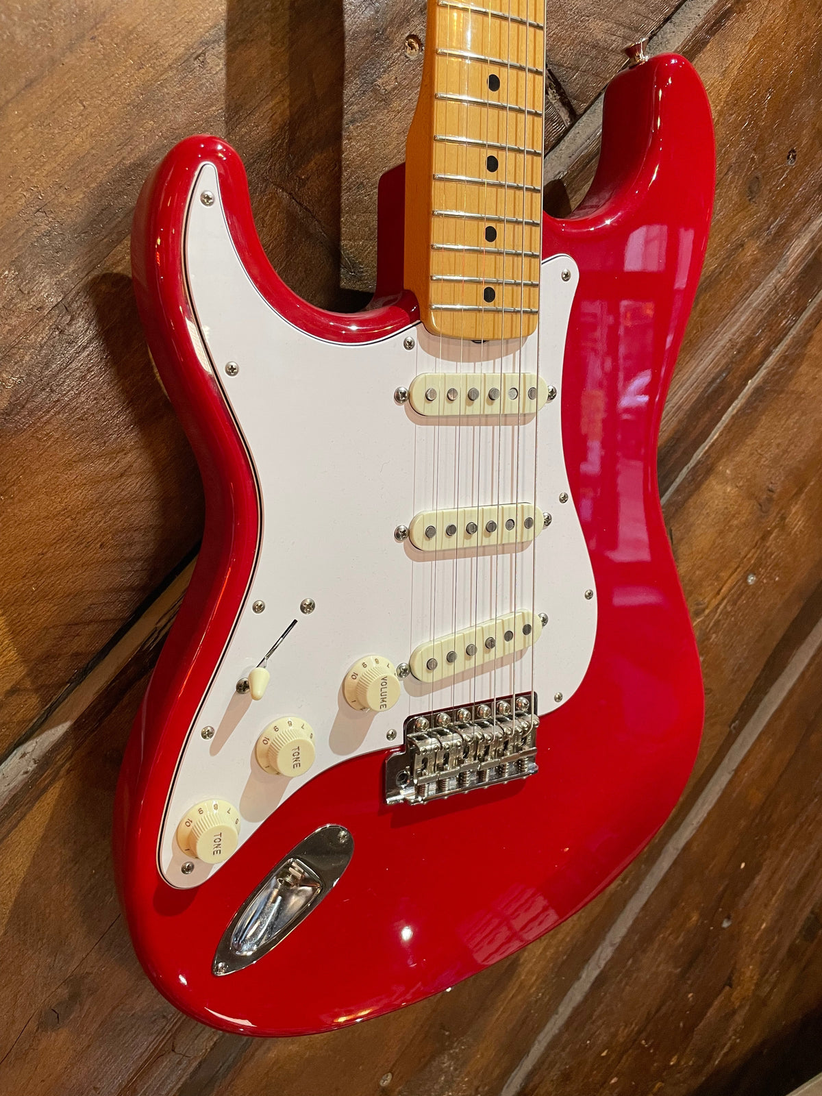 S/H 2017 Fender MIJ Traditional Stratocaster Left Handed, Dakota Red
