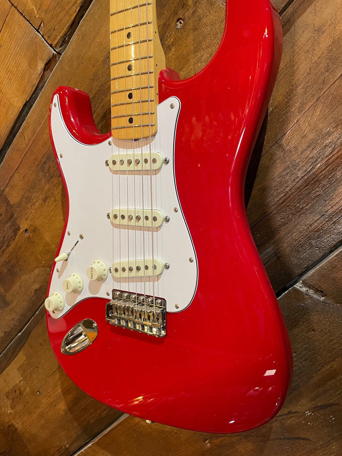 S/H 2017 Fender MIJ Traditional Stratocaster Left Handed, Dakota Red