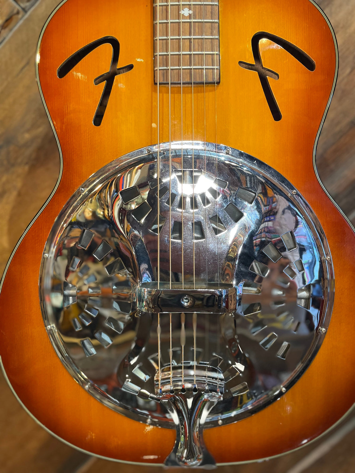S/H Fender FR-50 Round Neck Wooden Body Resonator, Sunburst