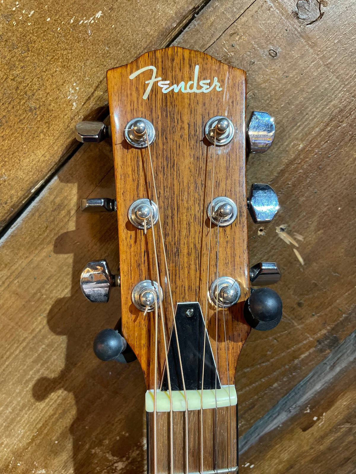 S/H Fender FR-50 Round Neck Wooden Body Resonator, Sunburst