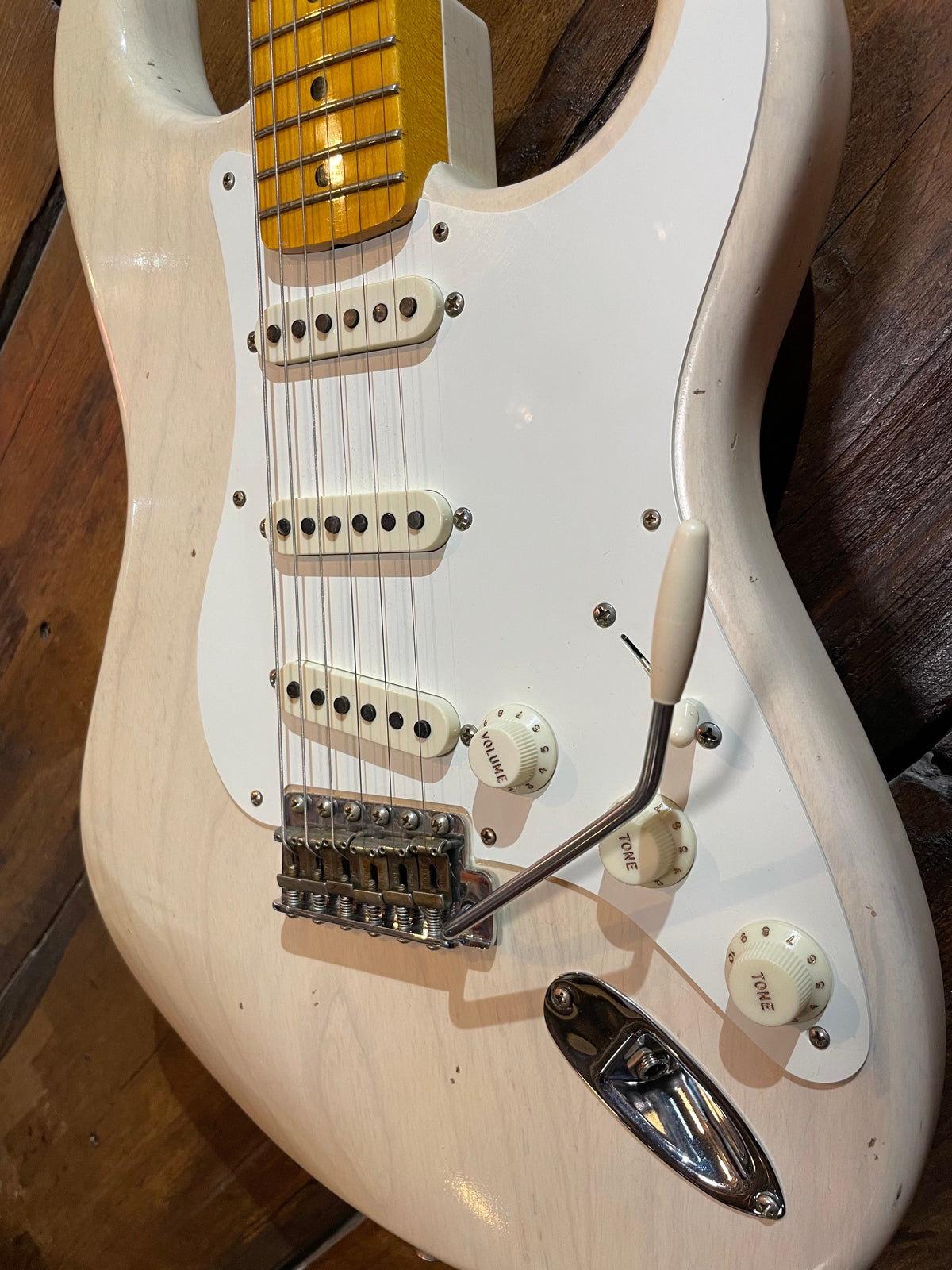 S/H Fender Custom Shop '56 Journeyman Stratocaster, Aged White Blonde