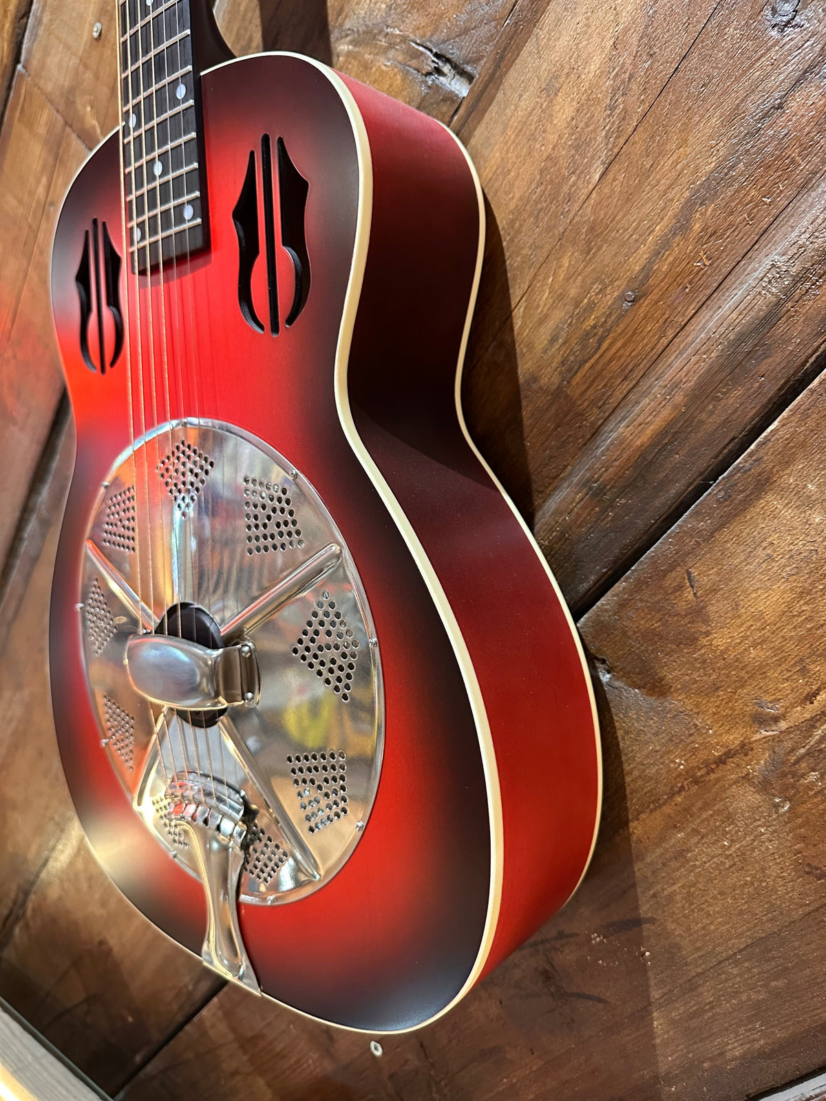 National Rosita Resonator, Cherry Red/Blackburst NEW