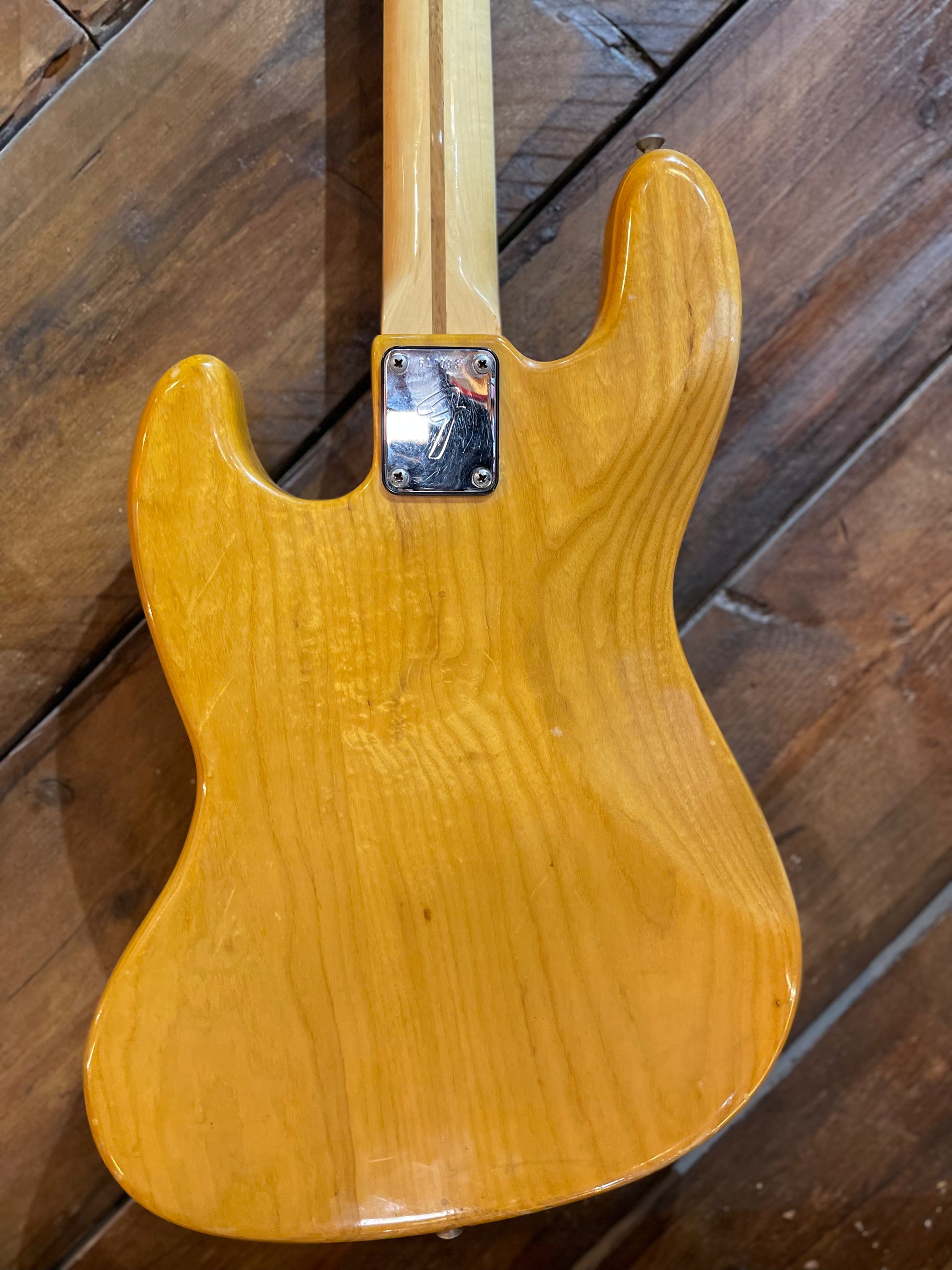 S/H 1975 Fender Jazz Bass, Natural