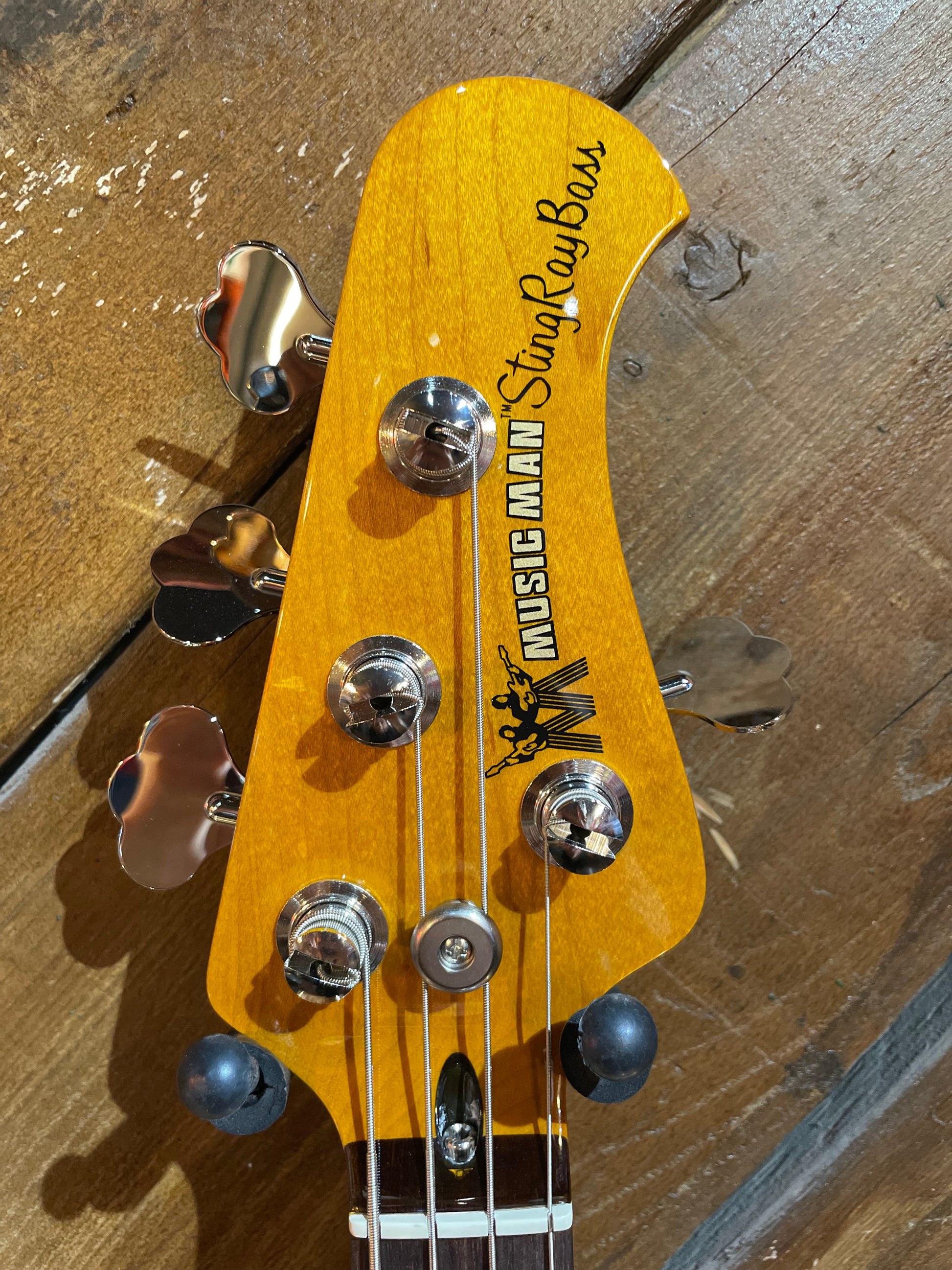 Music Man Pino Palladino Icon Signature Fretless StingRay 4, Vintage Sunburst NEW