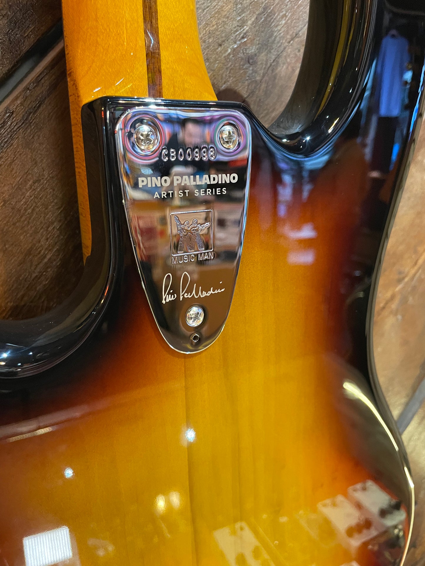 Music Man Pino Palladino Icon Signature Fretless StingRay 4, Vintage Sunburst NEW