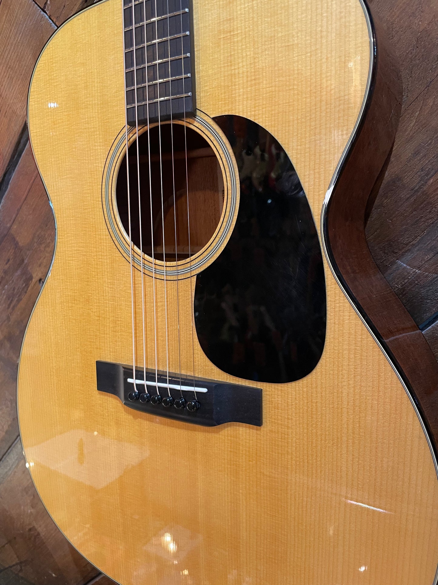 S/H 2021 Martin 000-18 Acoustic Guitar, Natural