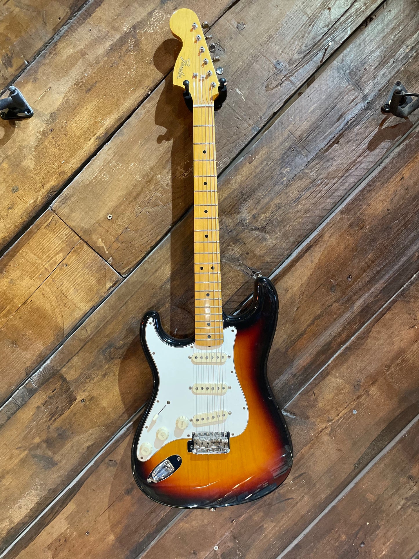 S/H 1996 Fender 50th Anniversary MIJ 60s Reissue Left Handed Stratocaster, Three Tone Sunburst