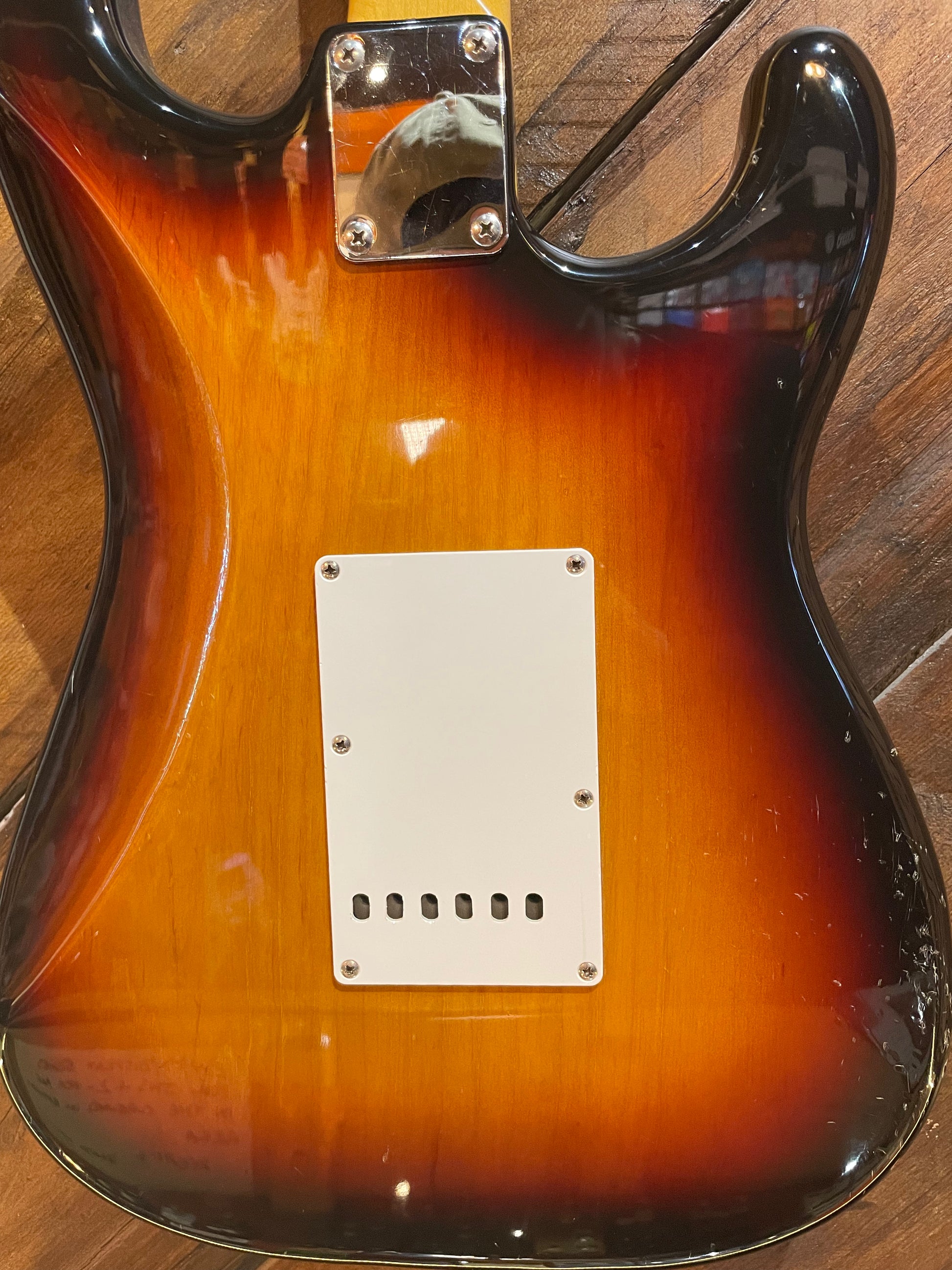 S/H 1996 Fender 50th Anniversary MIJ 60s Reissue Left Handed Stratocaster, Three Tone Sunburst