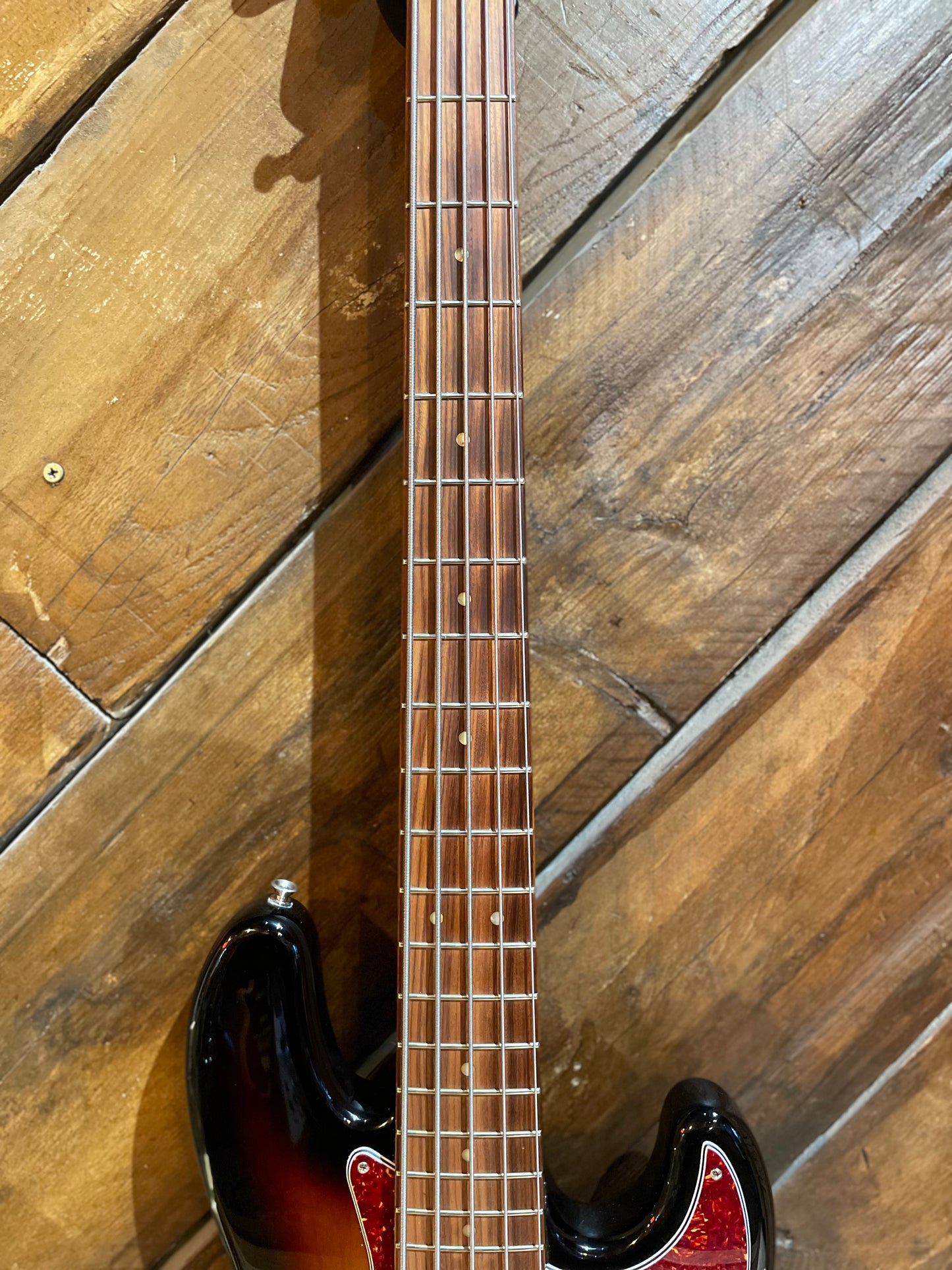 S/H Fender Player Plus Jazz Bass V, Three Tone Sunburst w/ Upgraded Sadowsky Preamp