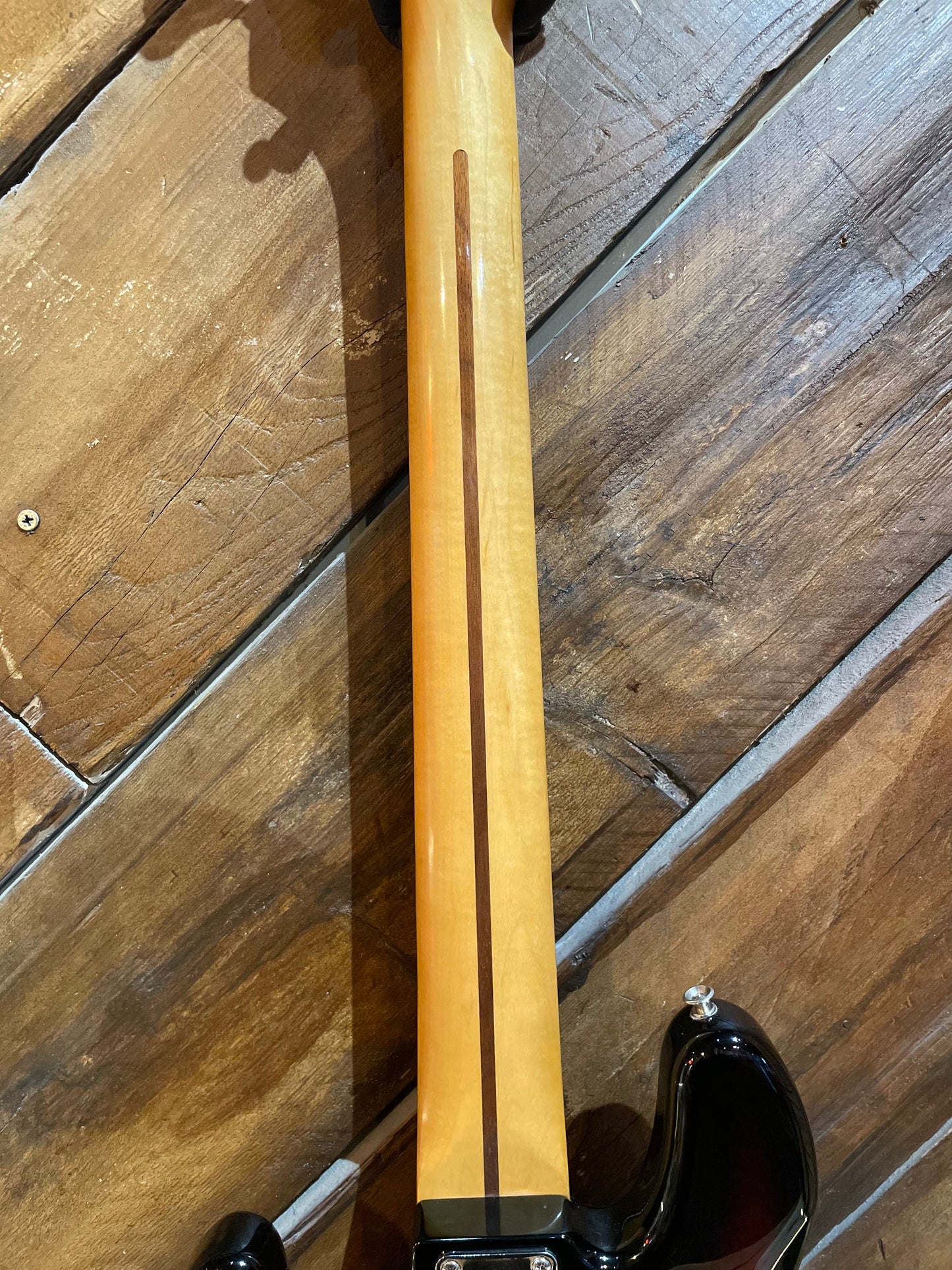 S/H Fender Player Plus Jazz Bass V, Three Tone Sunburst w/ Upgraded Sadowsky Preamp