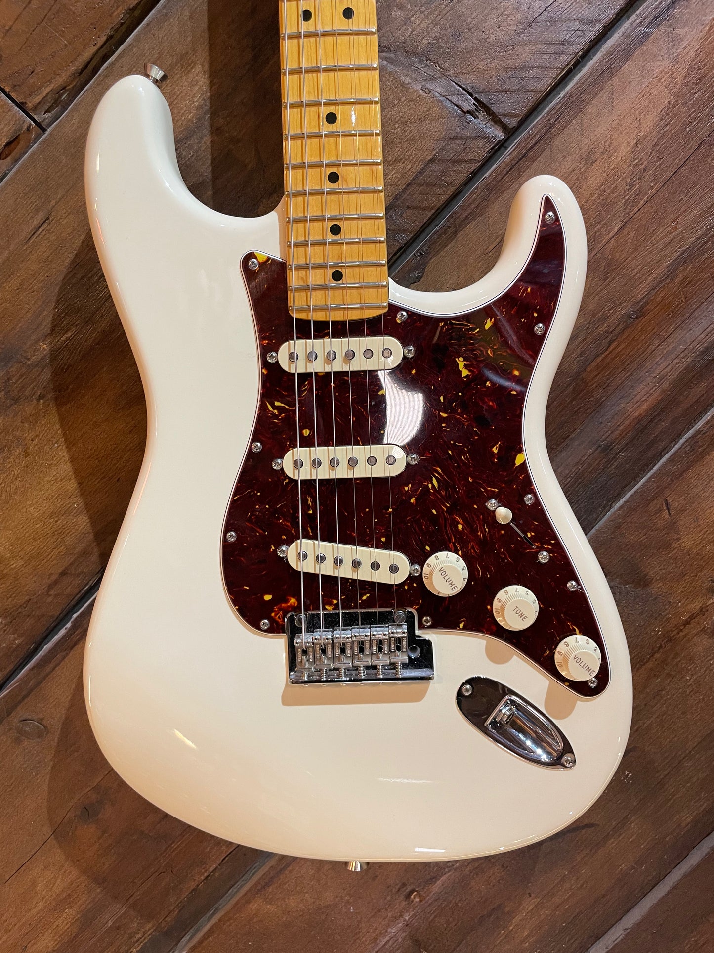 S/H 2022 Fender American Professional II Stratocaster, Olympic White