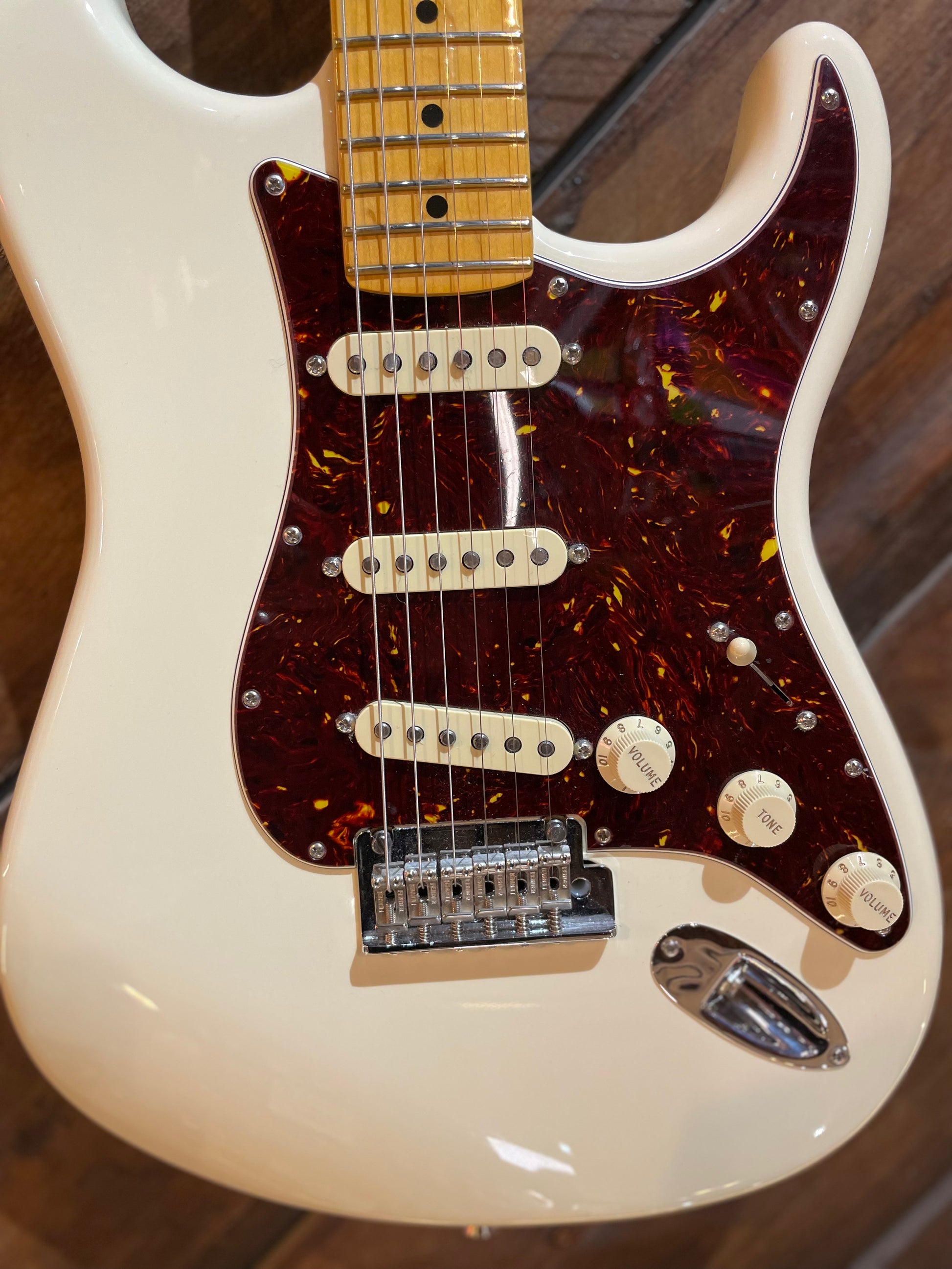 S/H 2022 Fender American Professional II Stratocaster, Olympic White