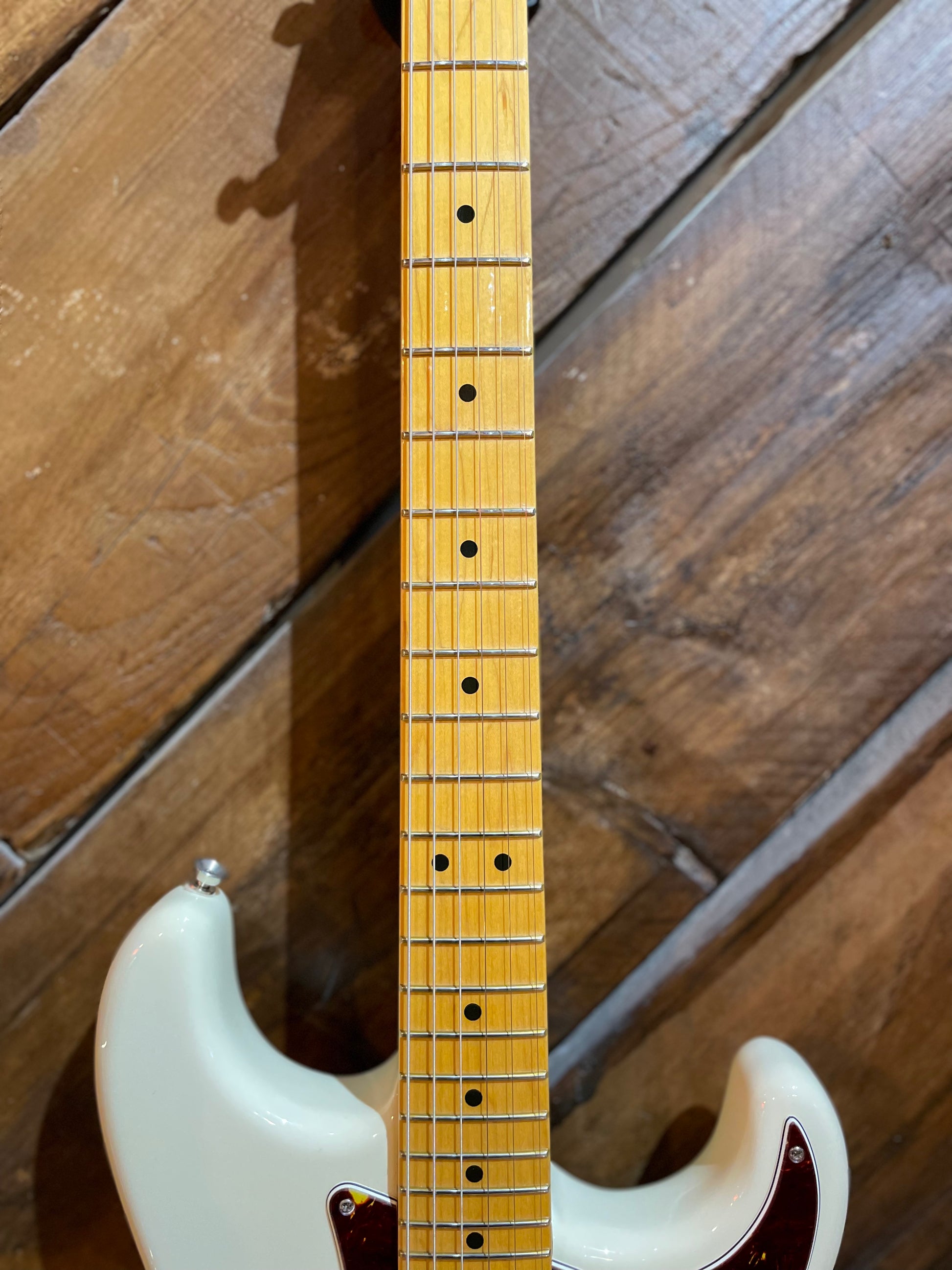 S/H 2022 Fender American Professional II Stratocaster, Olympic White