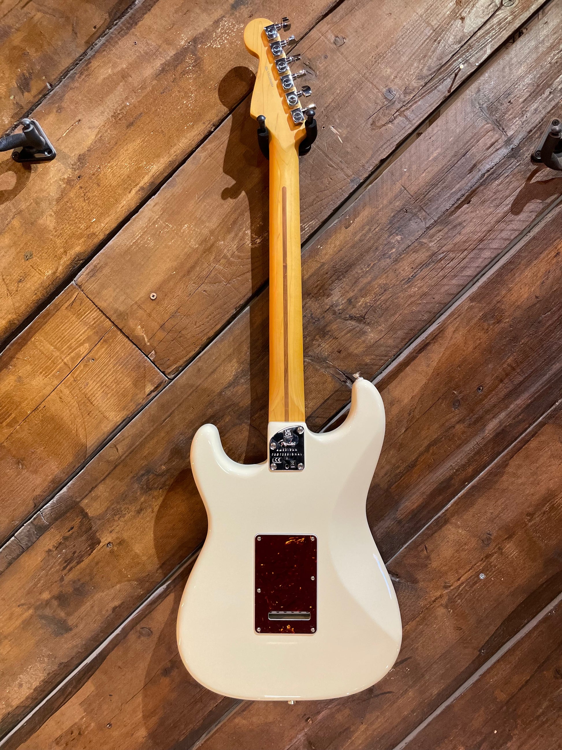 S/H 2022 Fender American Professional II Stratocaster, Olympic White