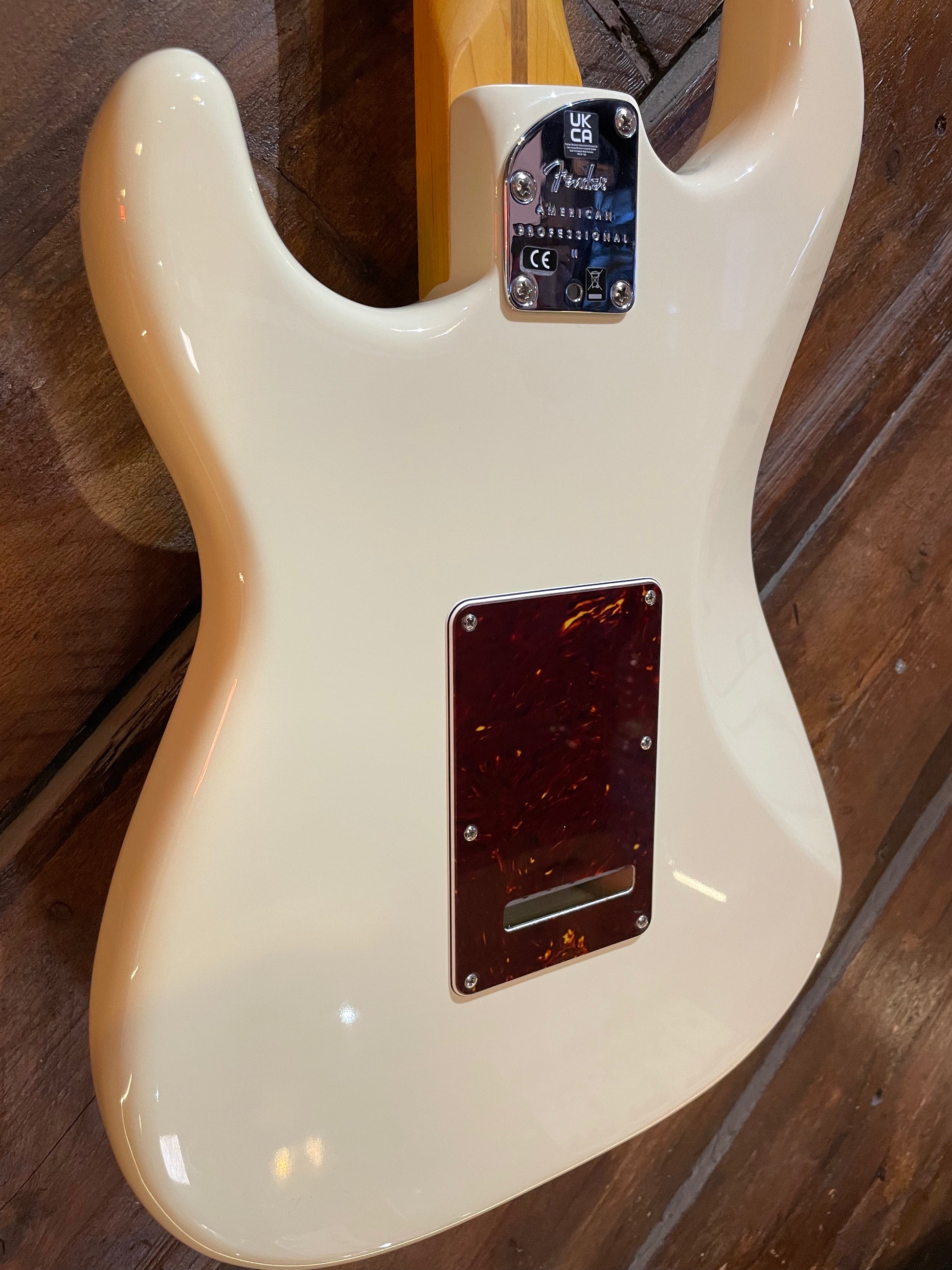 S/H 2022 Fender American Professional II Stratocaster, Olympic White