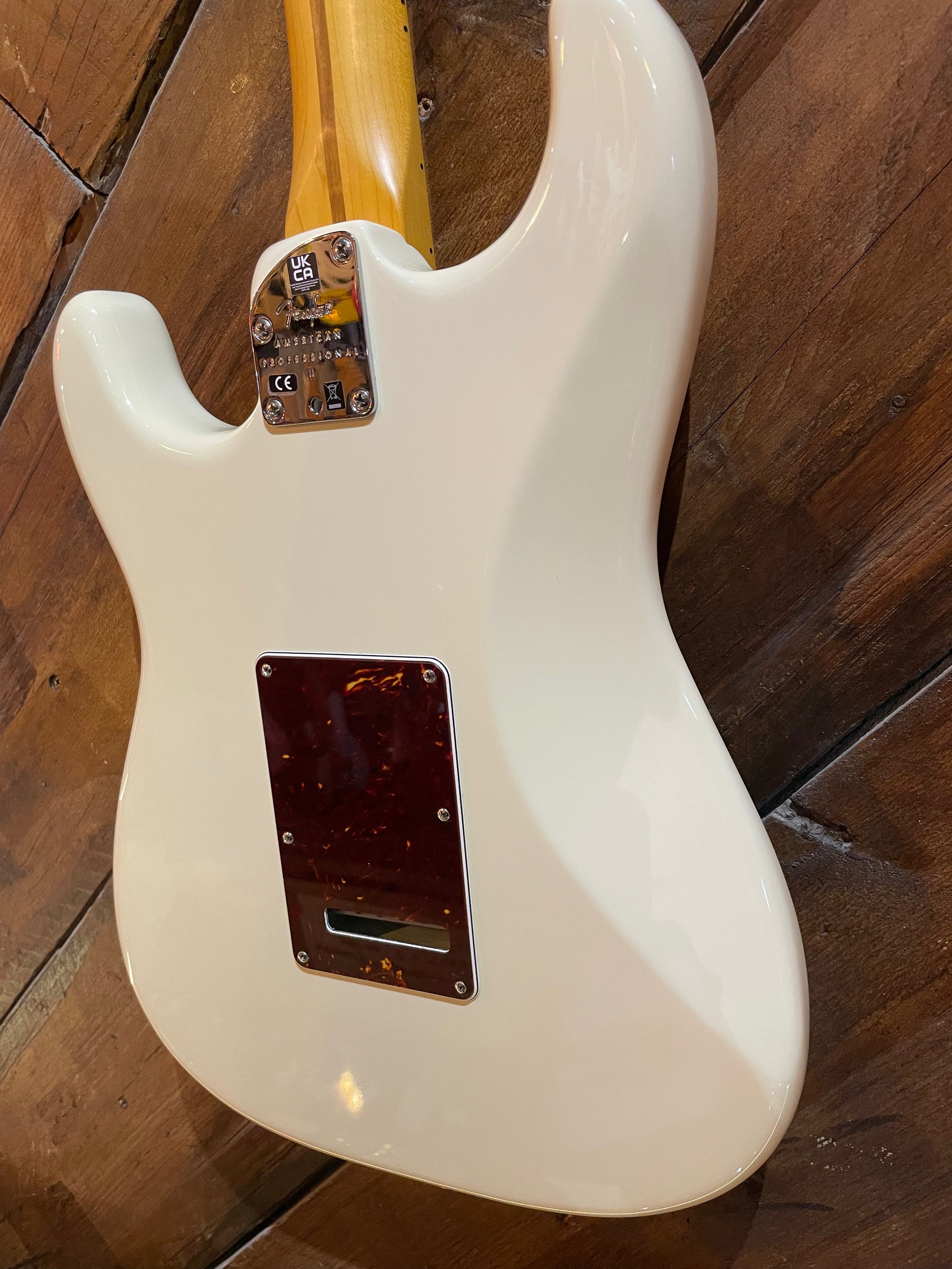 S/H 2022 Fender American Professional II Stratocaster, Olympic White