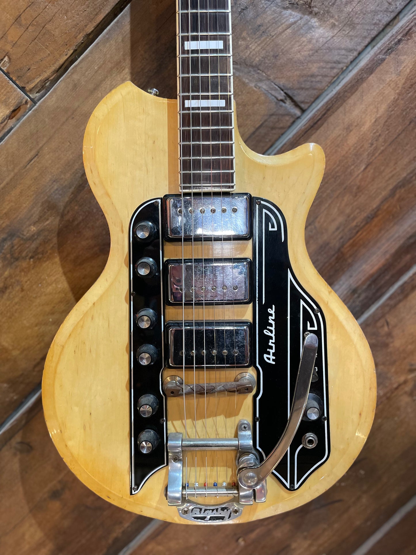 S/H 1959-60 Airline Town + Country Electric Guitar, Natural