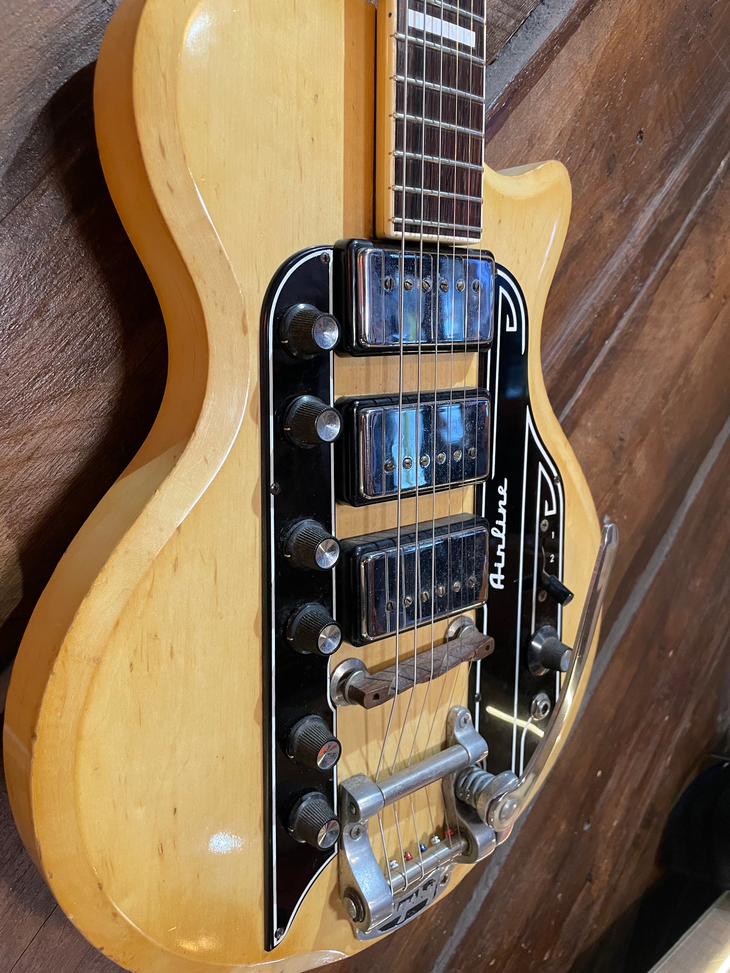 S/H 1959-60 Airline Town + Country Electric Guitar, Natural