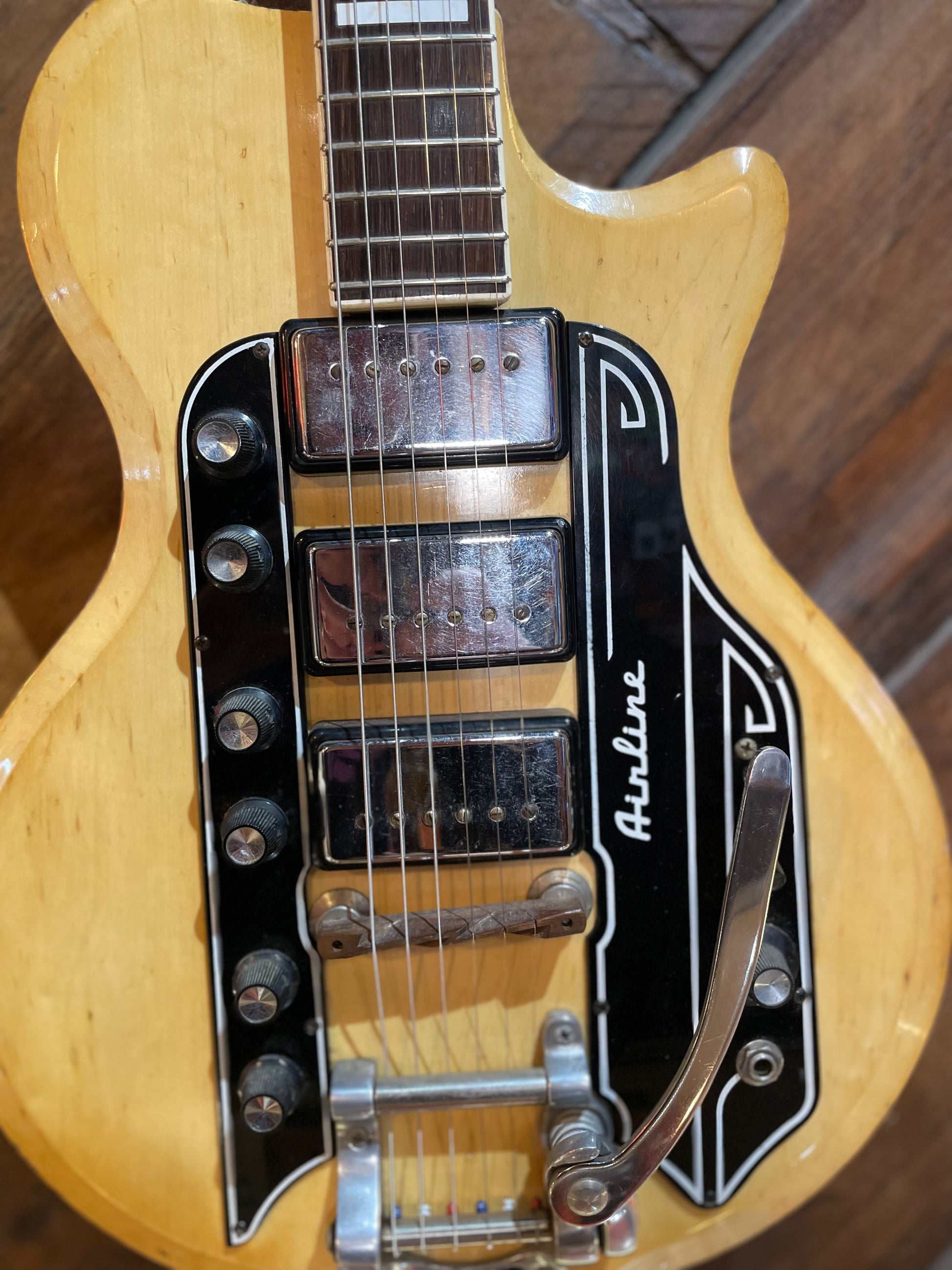 S/H 1959-60 Airline Town + Country Electric Guitar, Natural